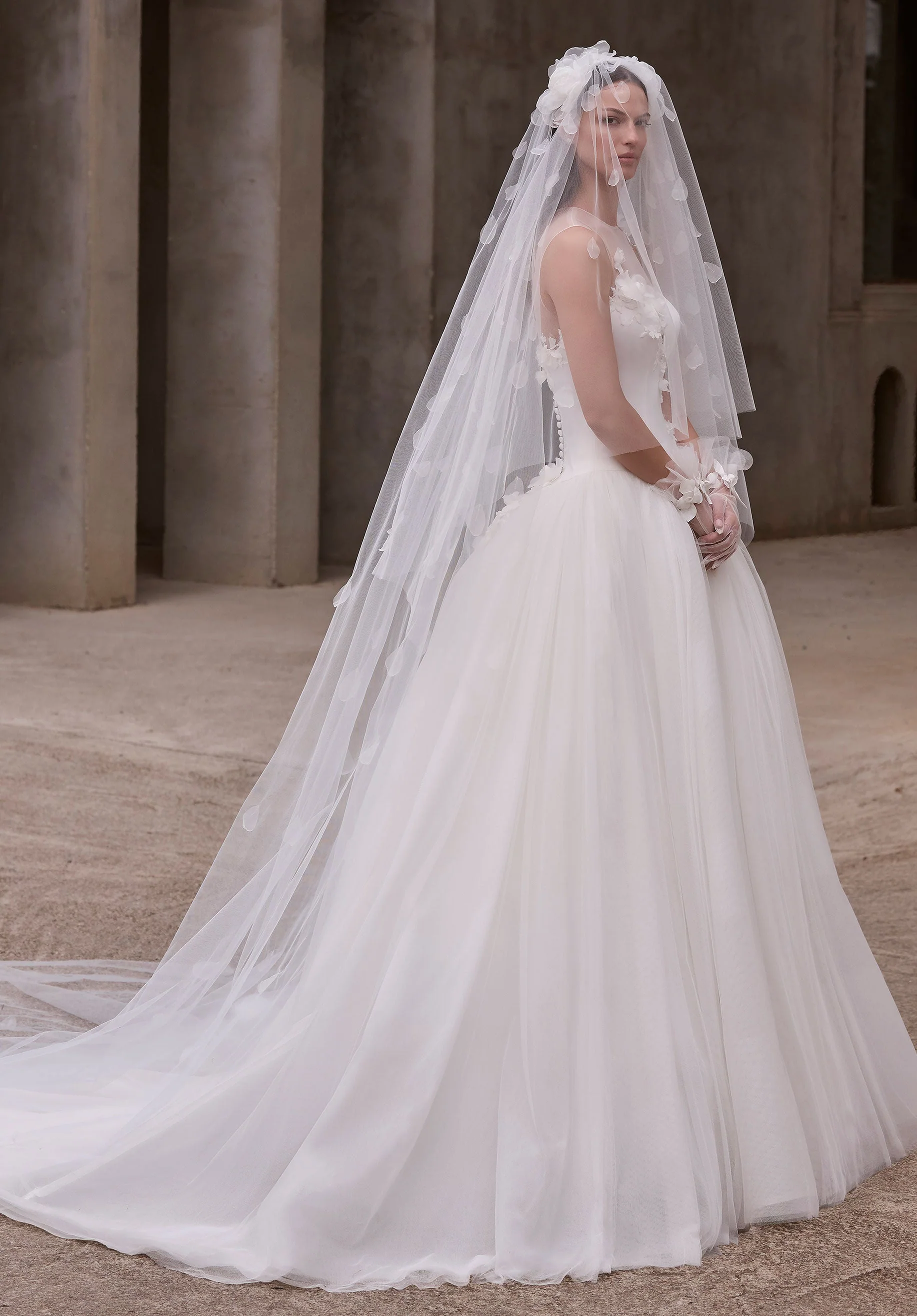 3D Organza and Floral Petals Embroidered Tulle Cathedral Veil with Blusher