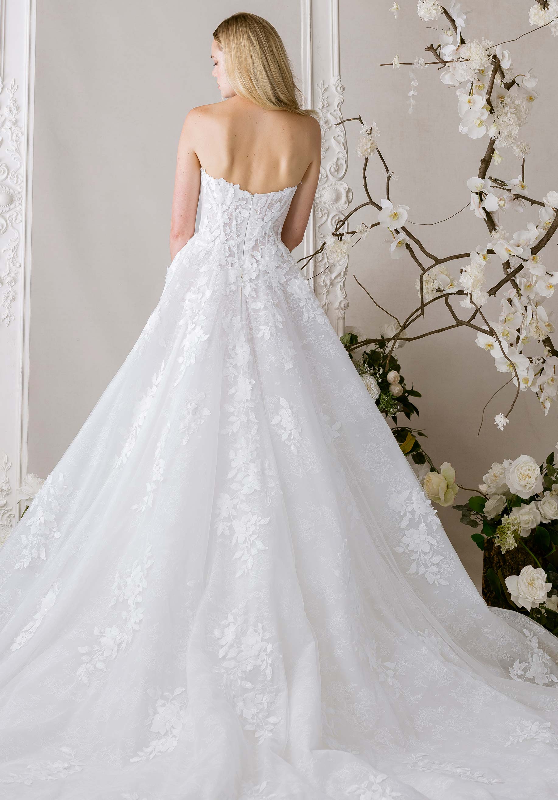 Alina Wedding Dress - Image 4
