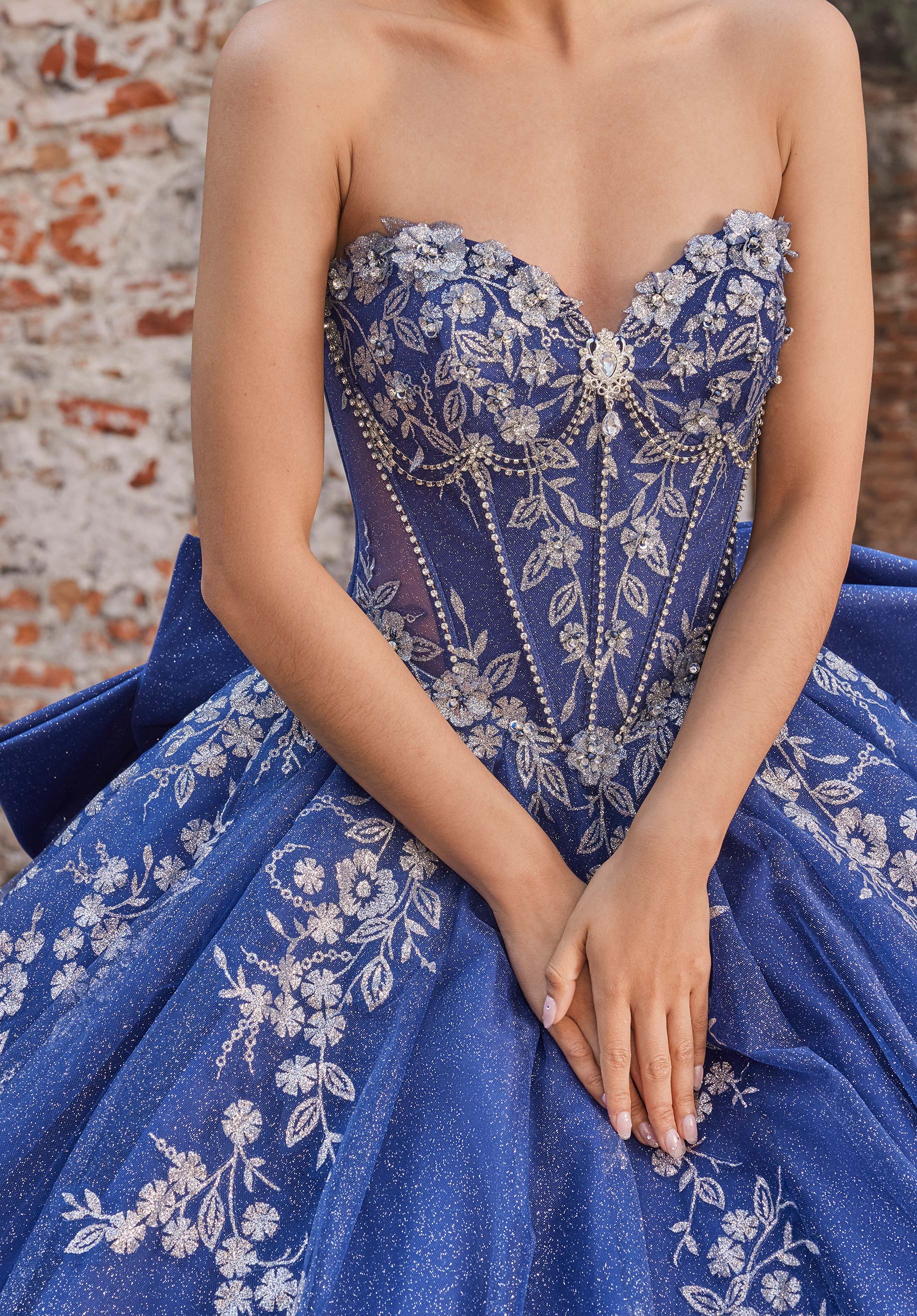 Alma Quinceañera Dress - Image 11