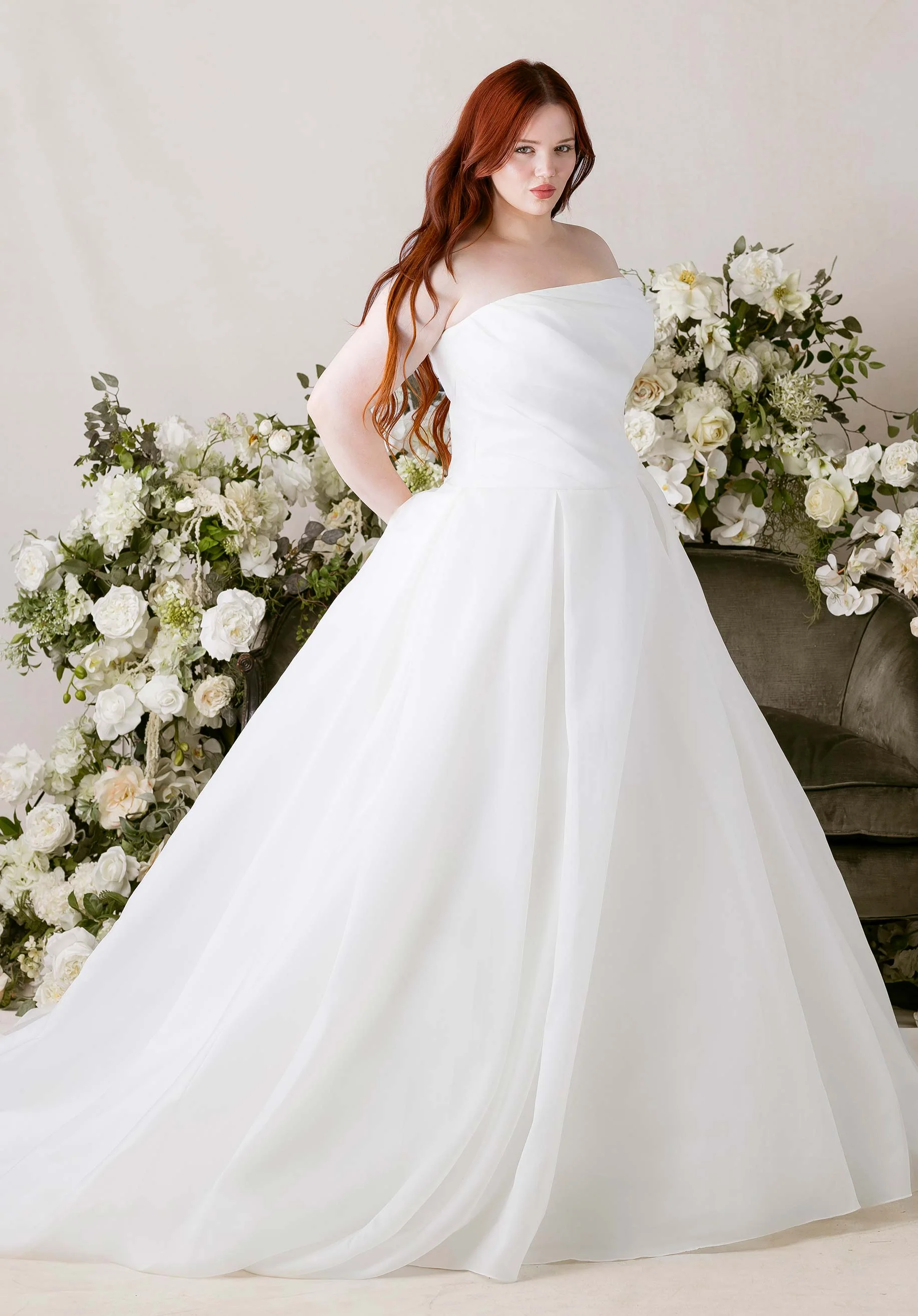 Alora Wedding Dress - Image 3