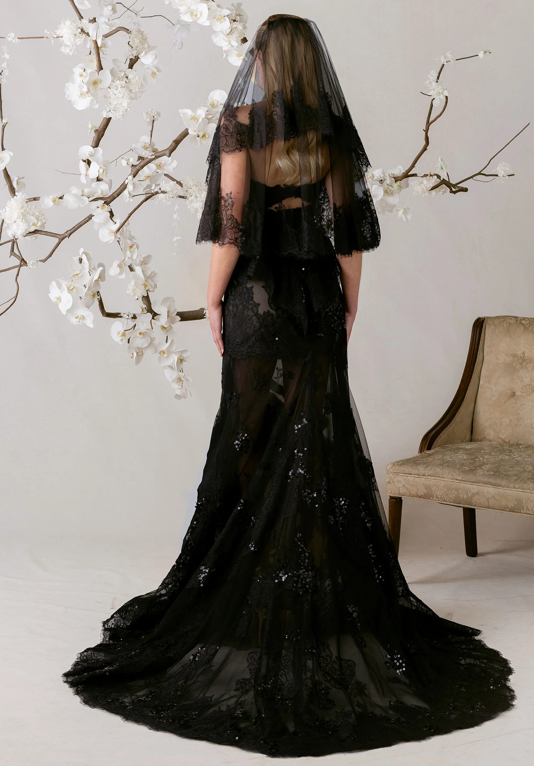 Aloura Wedding Dress - Image 12