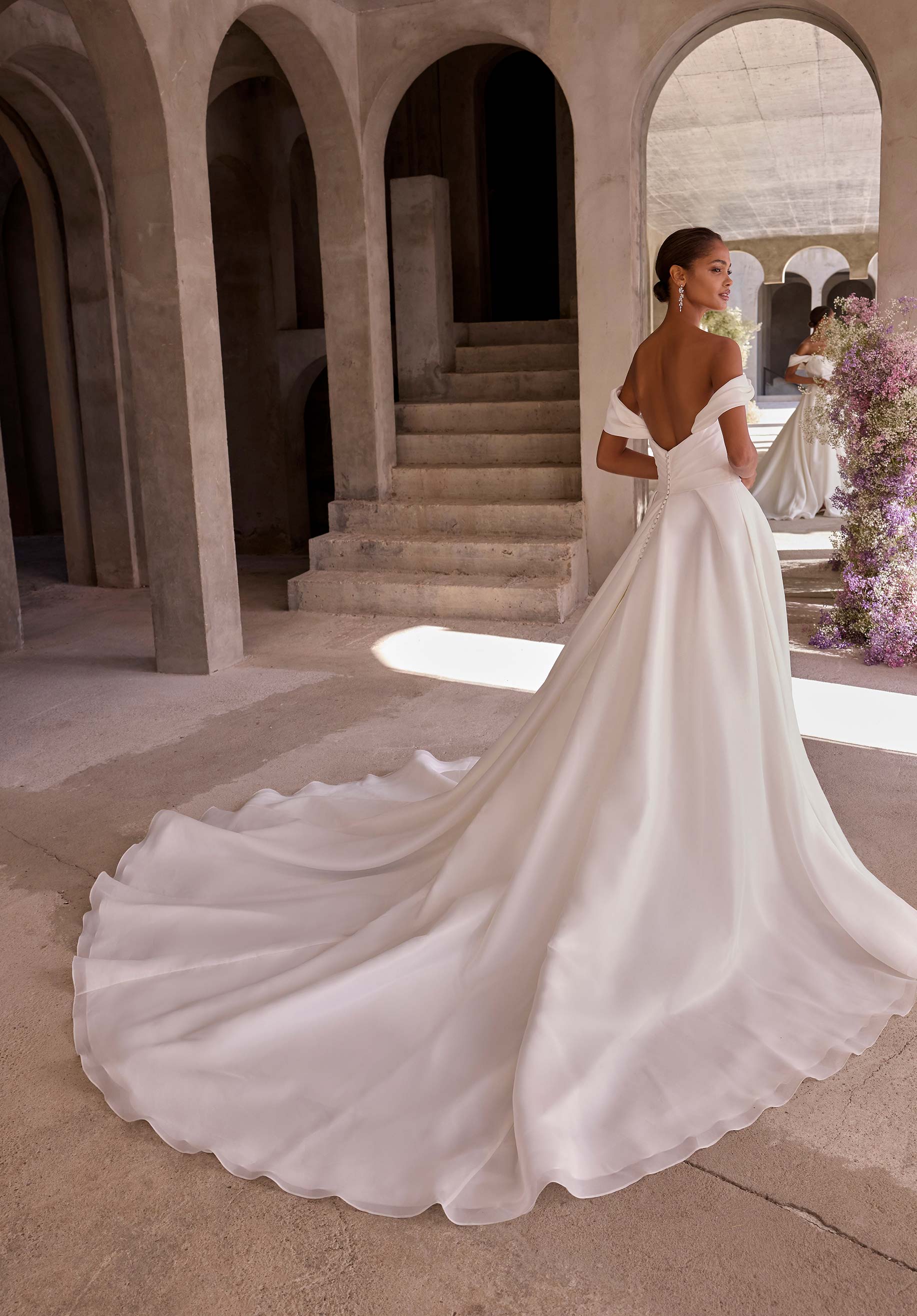 Andromeda Wedding Dress - Image 5