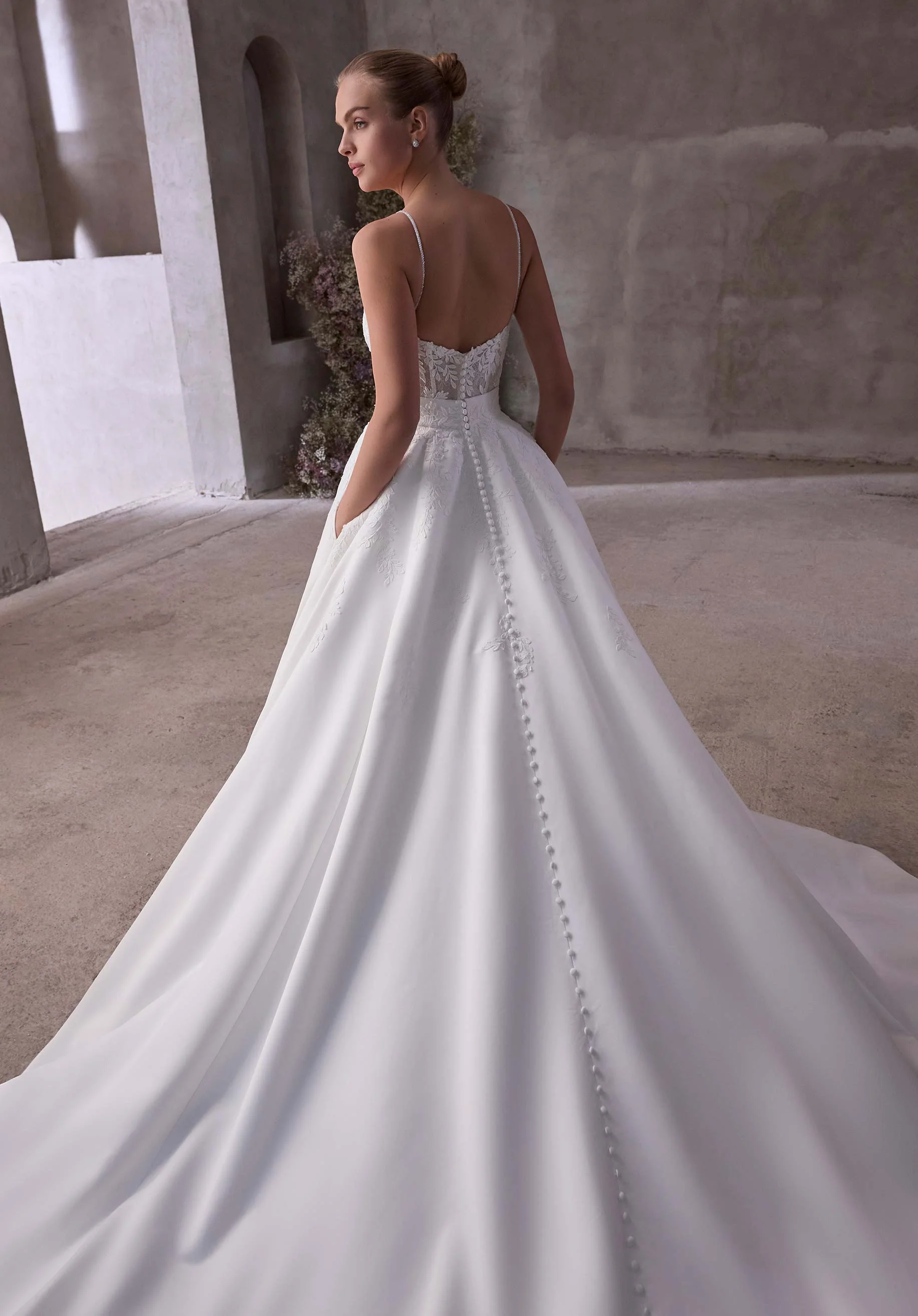 Angeline Wedding Dress - Image 6