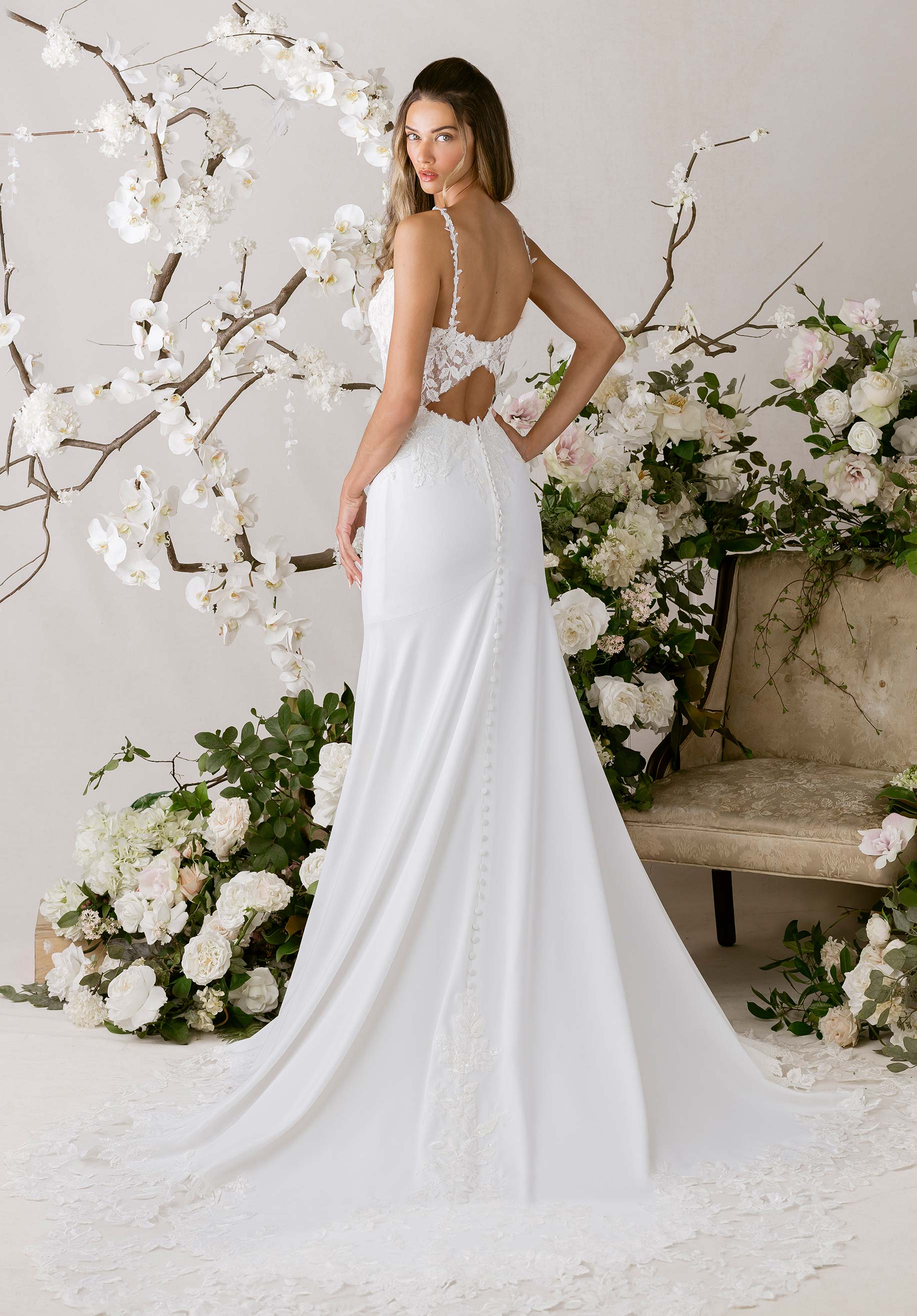 Arabesque Wedding Dress - Image 4