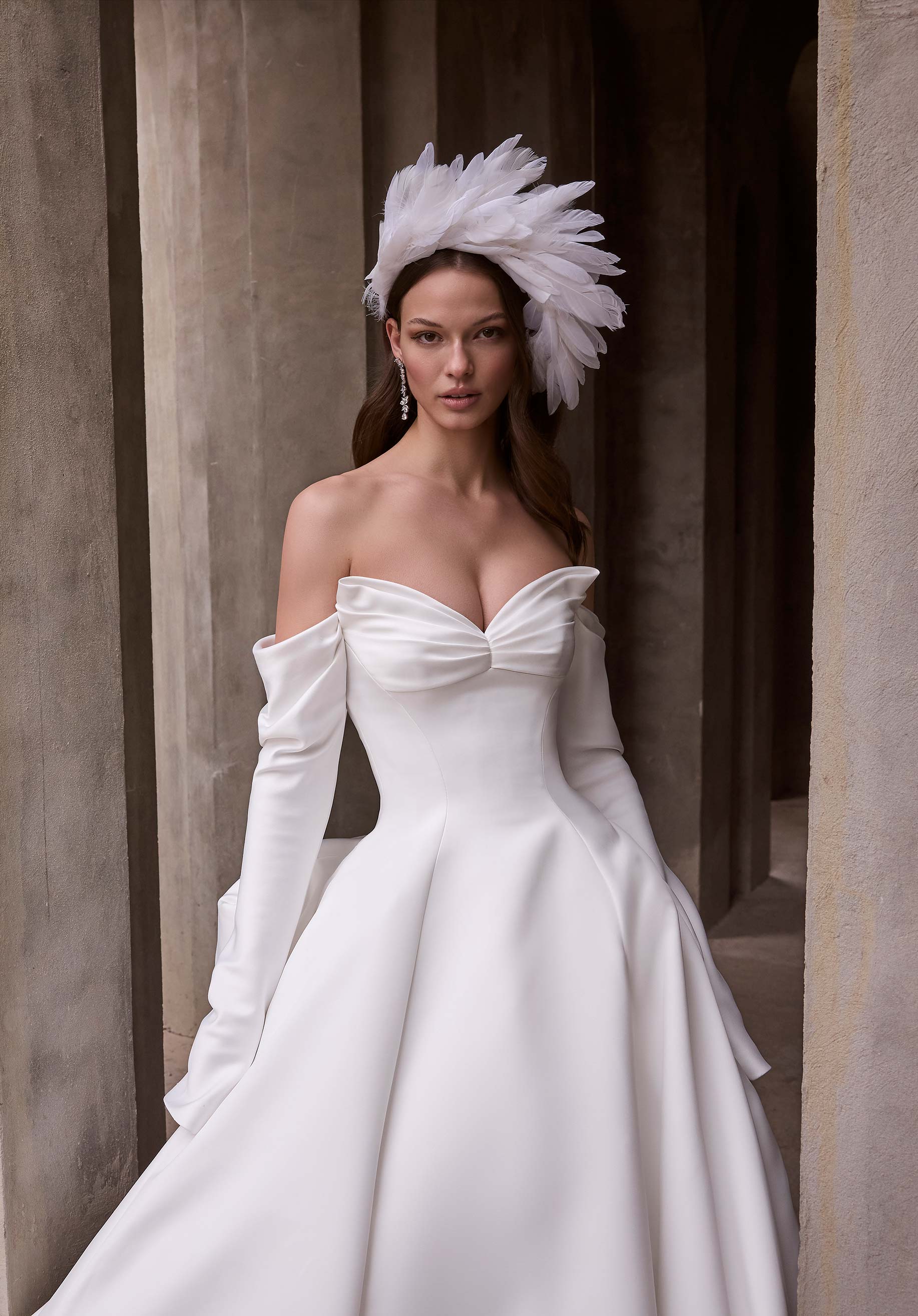 Arete Wedding Dress - Image 2