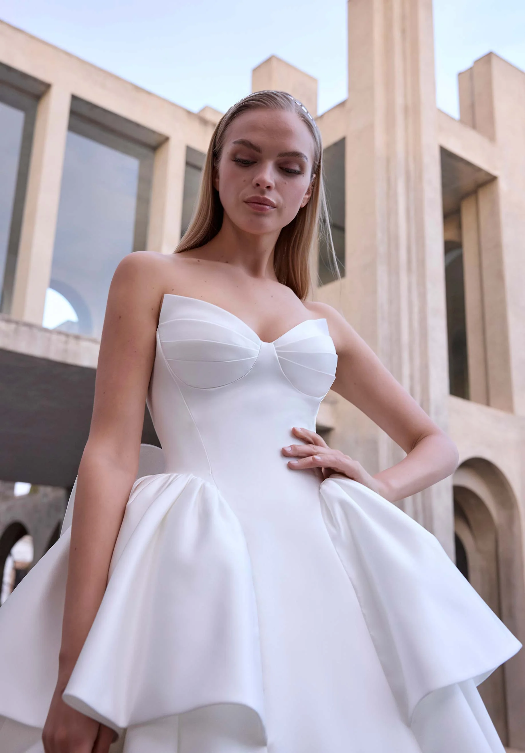 Ariadne Wedding Dress - Image 3