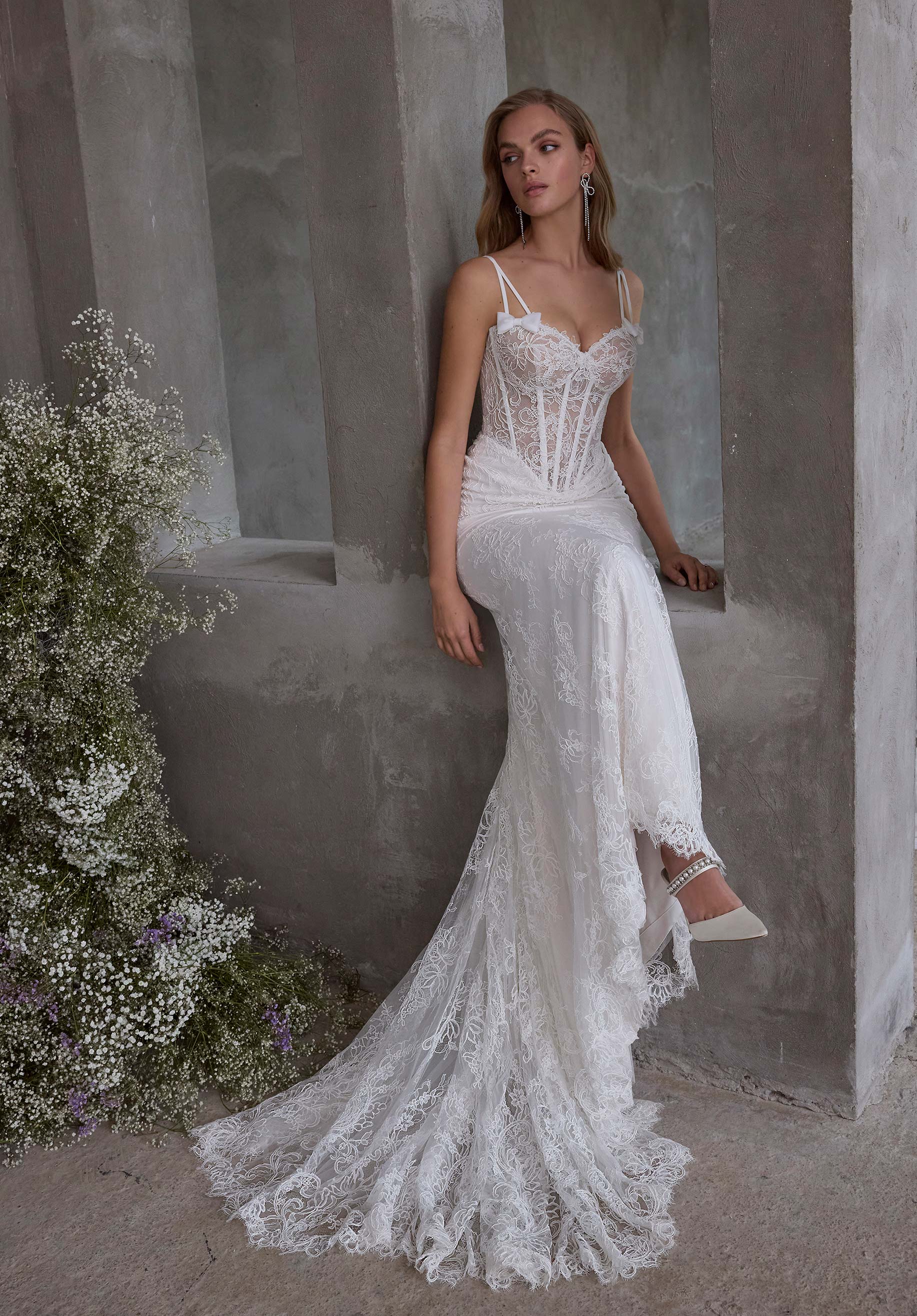 Arty Wedding Dress - Image 3