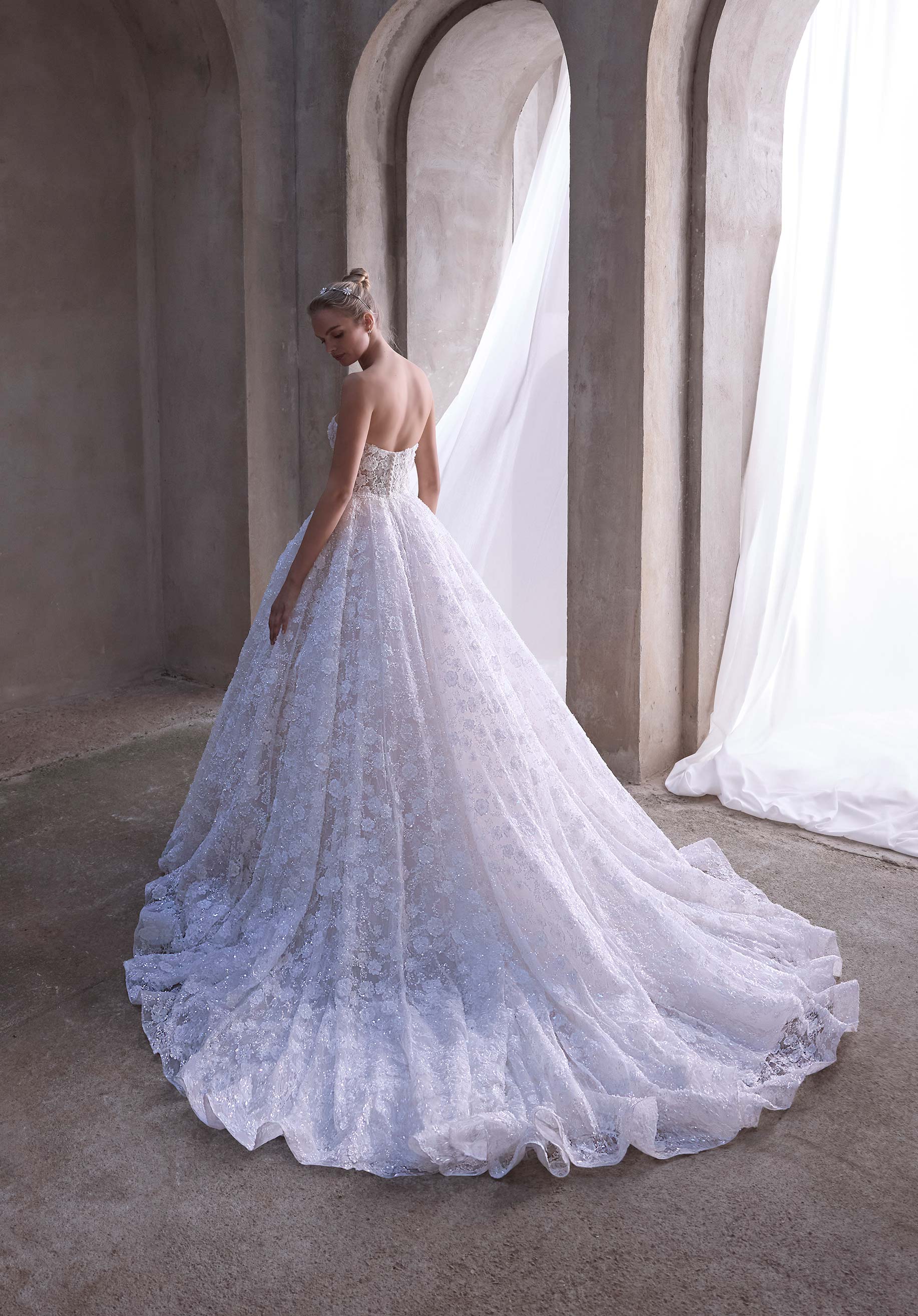 Arys Wedding Dress - Image 4