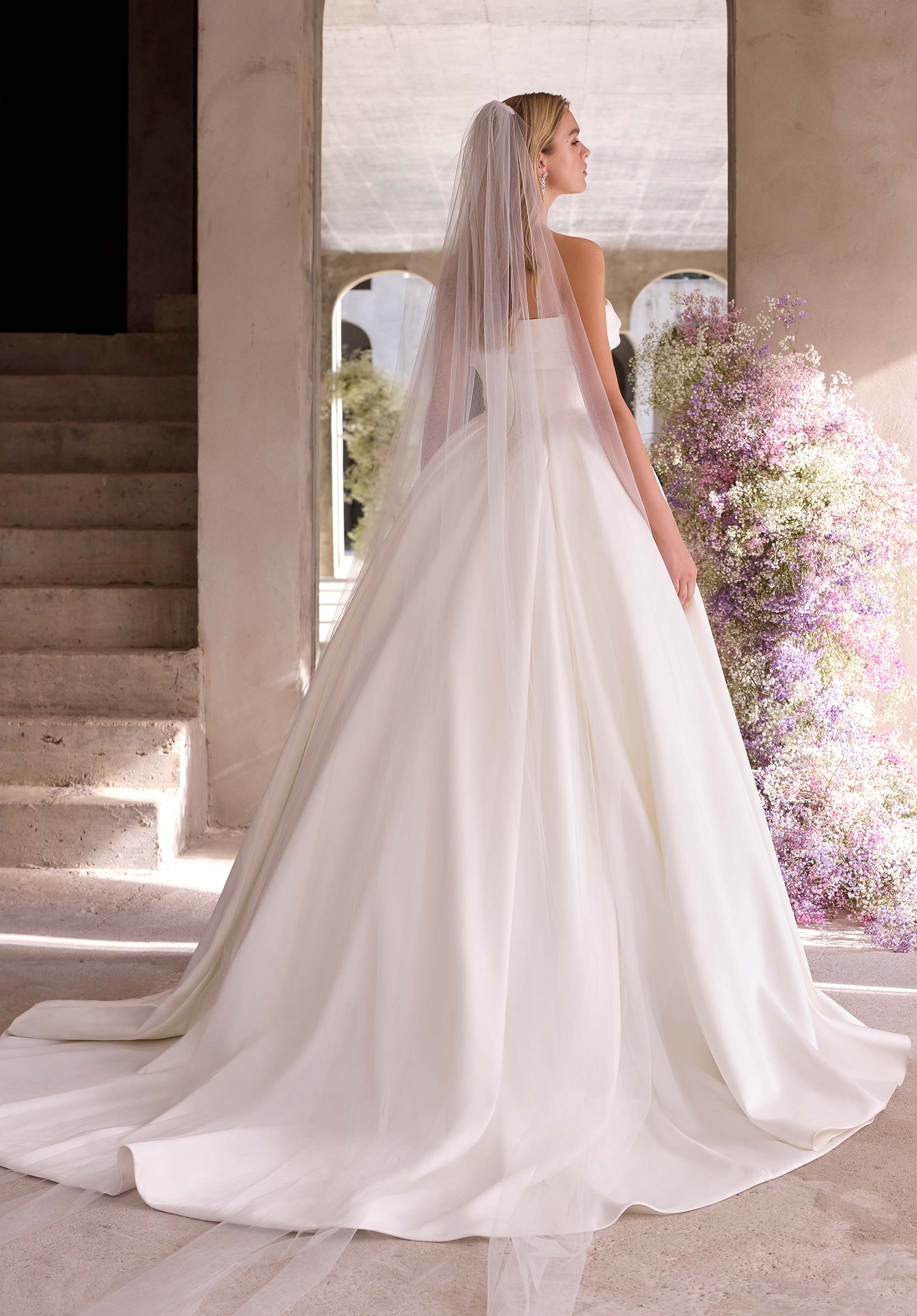 Asteria Wedding Dress - Image 5