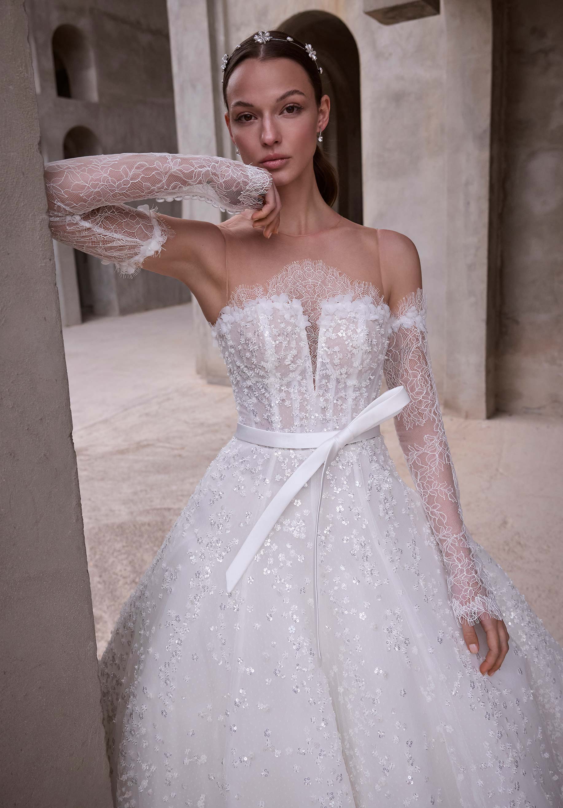 Astraia Wedding Dress - Image 2