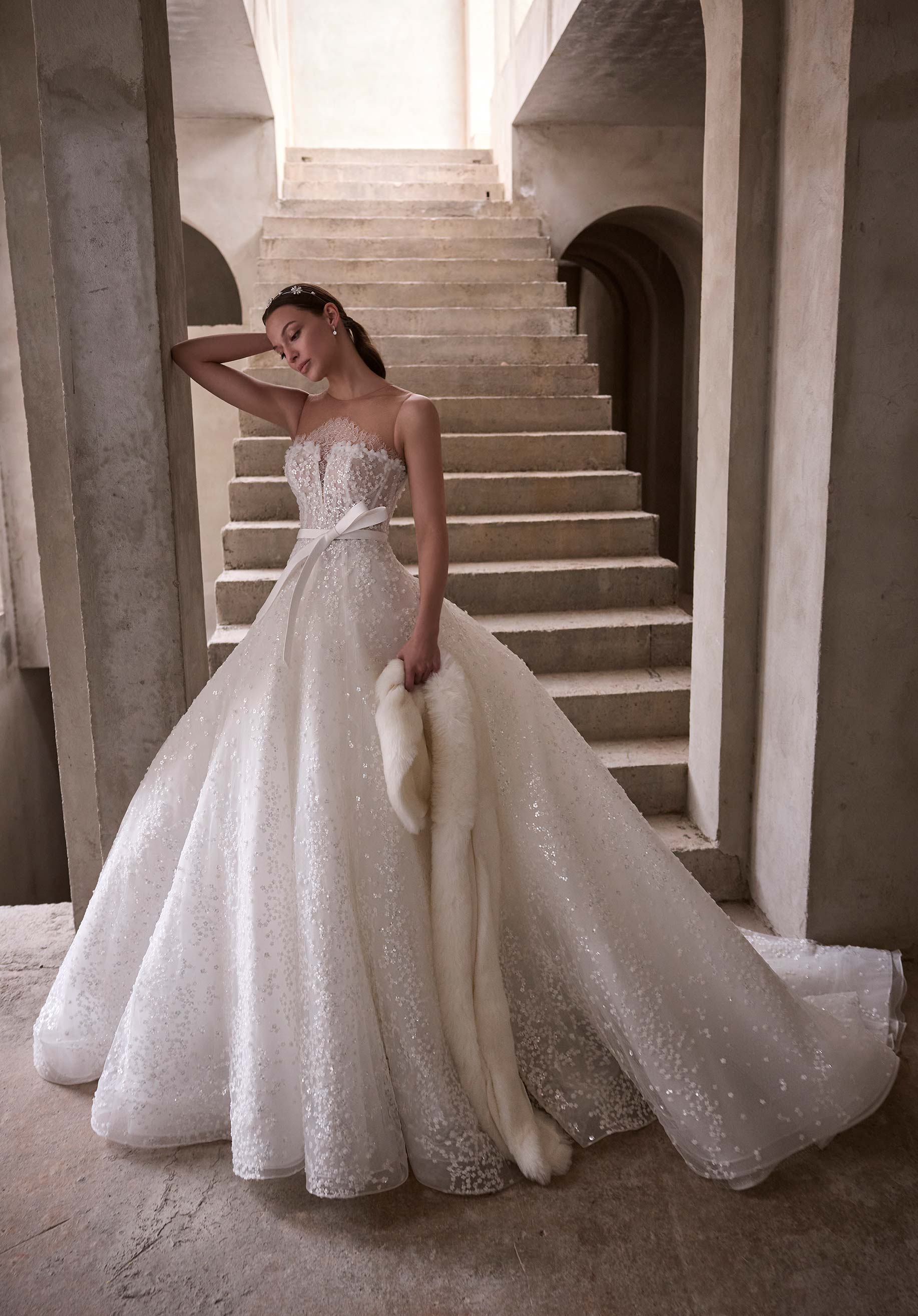 Astraia Wedding Dress - Image 6