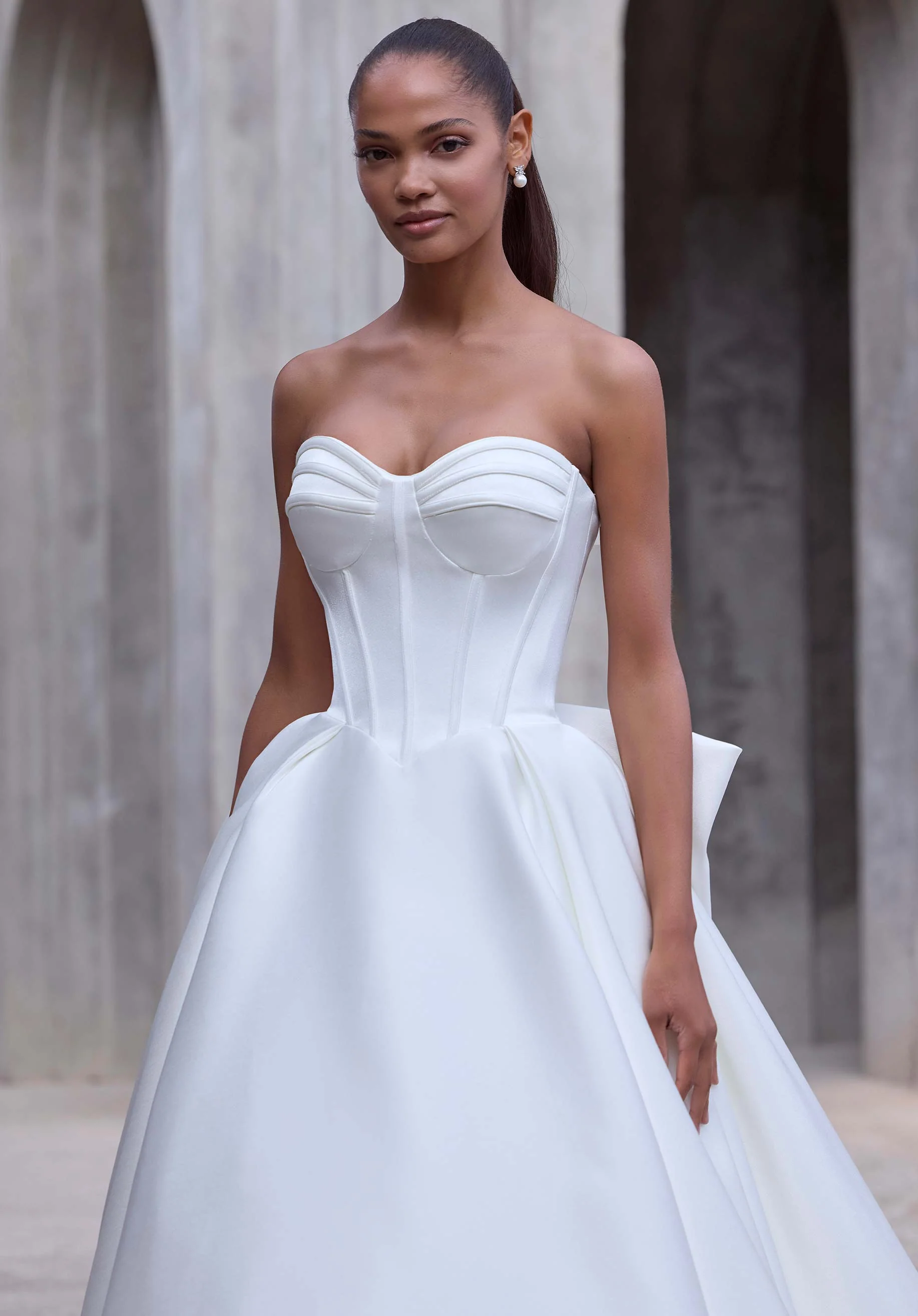 Athene Wedding Dress - Image 2