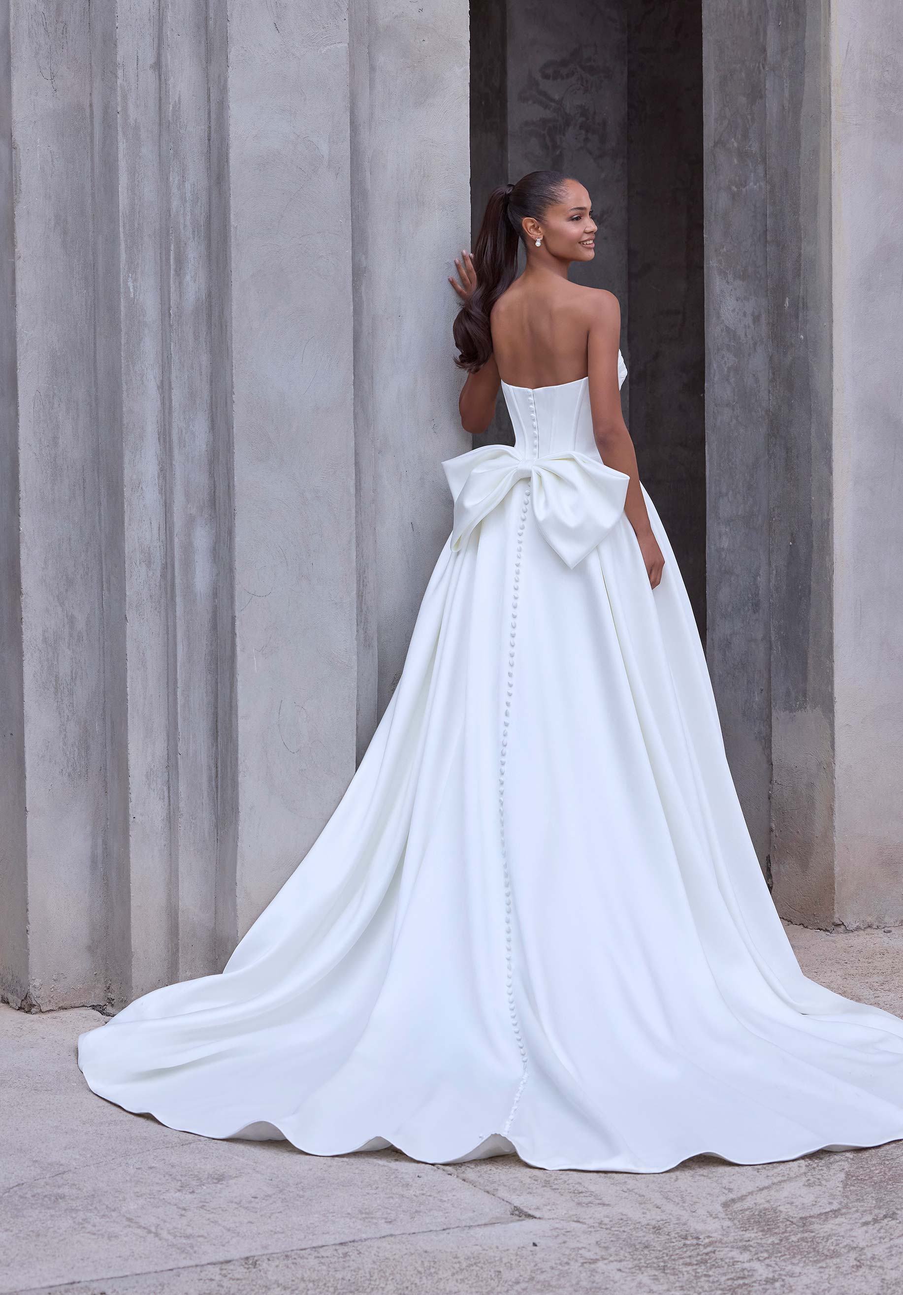 Athene Wedding Dress - Image 4