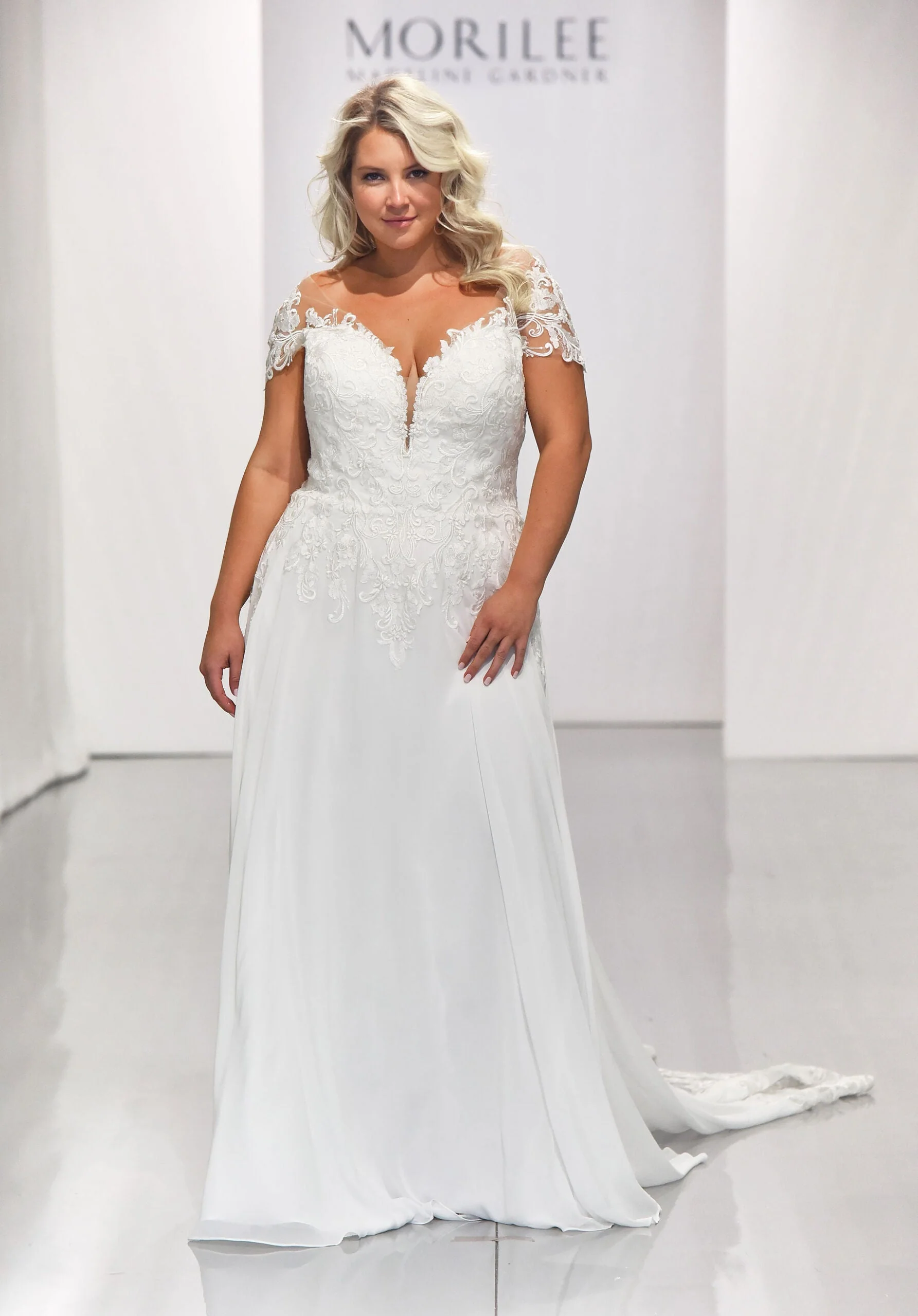 Barbara Wedding Dress - Image 4