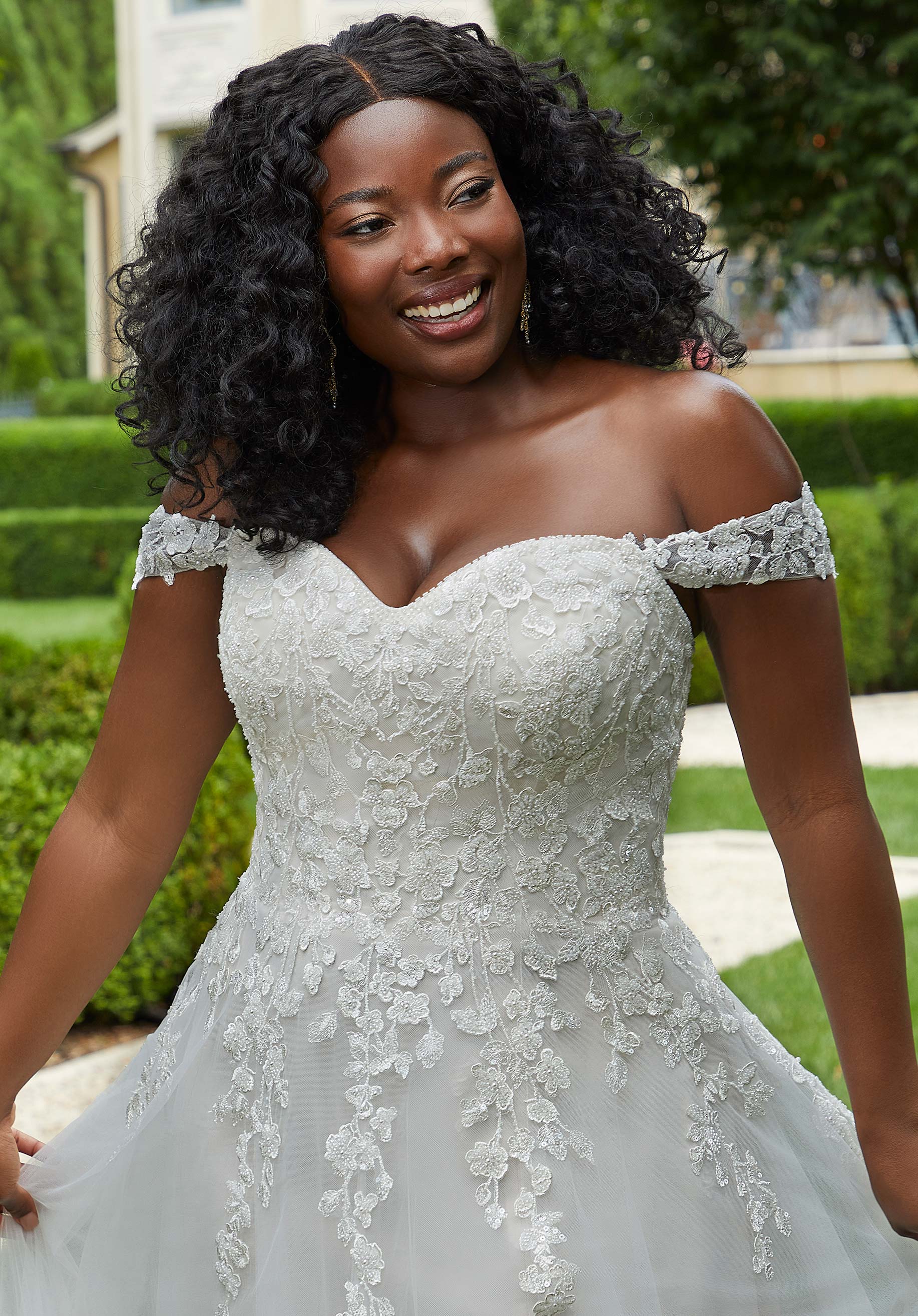 Beaded Embroidery on Tulle Sleeves - Image 2