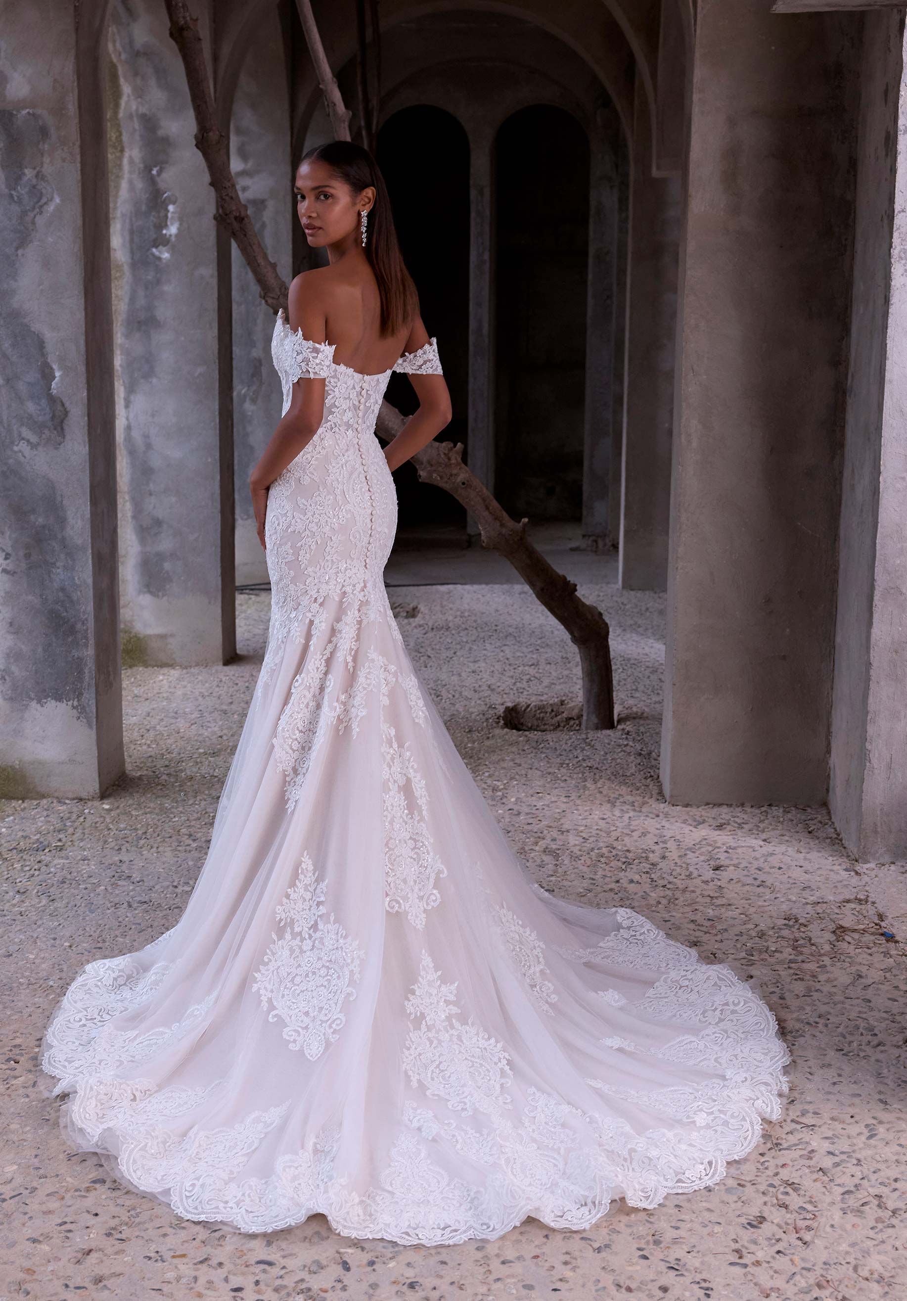 Calista Wedding Dress - Image 3