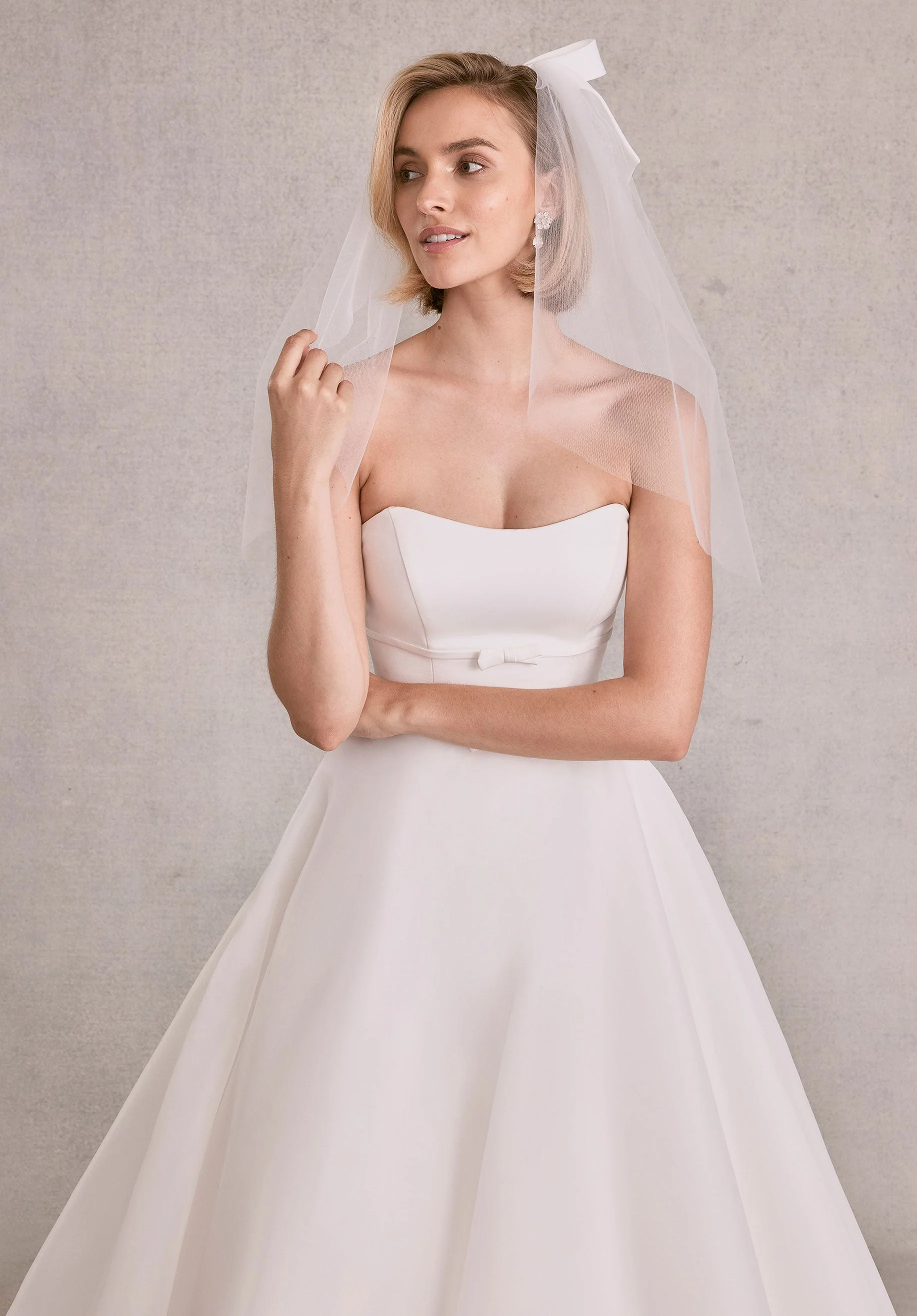 Elbow Length Tulle Veil with Satin Bow - Image 2
