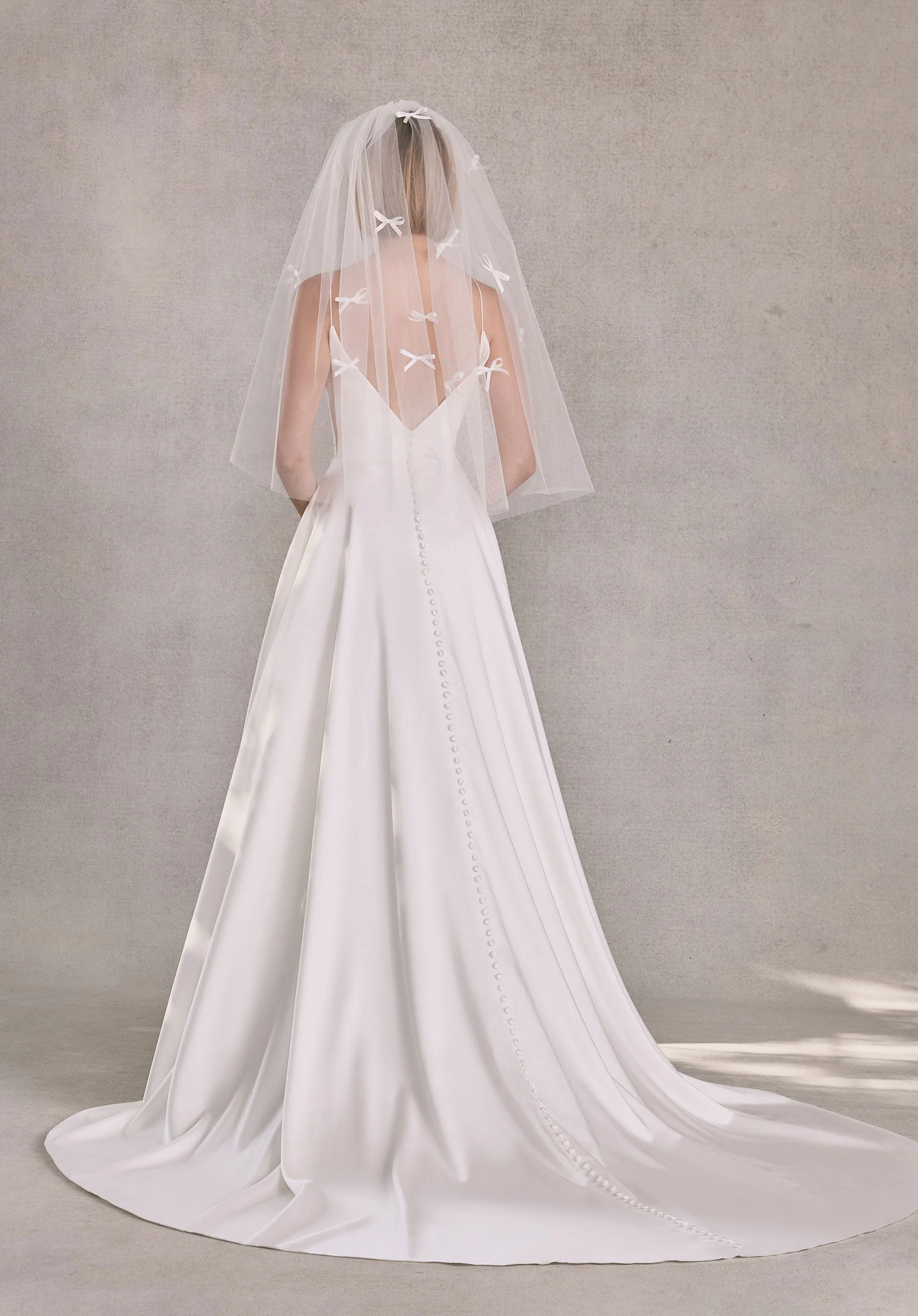 Elbow Length Tulle Veil with Scattered Satin Bows - Image 3