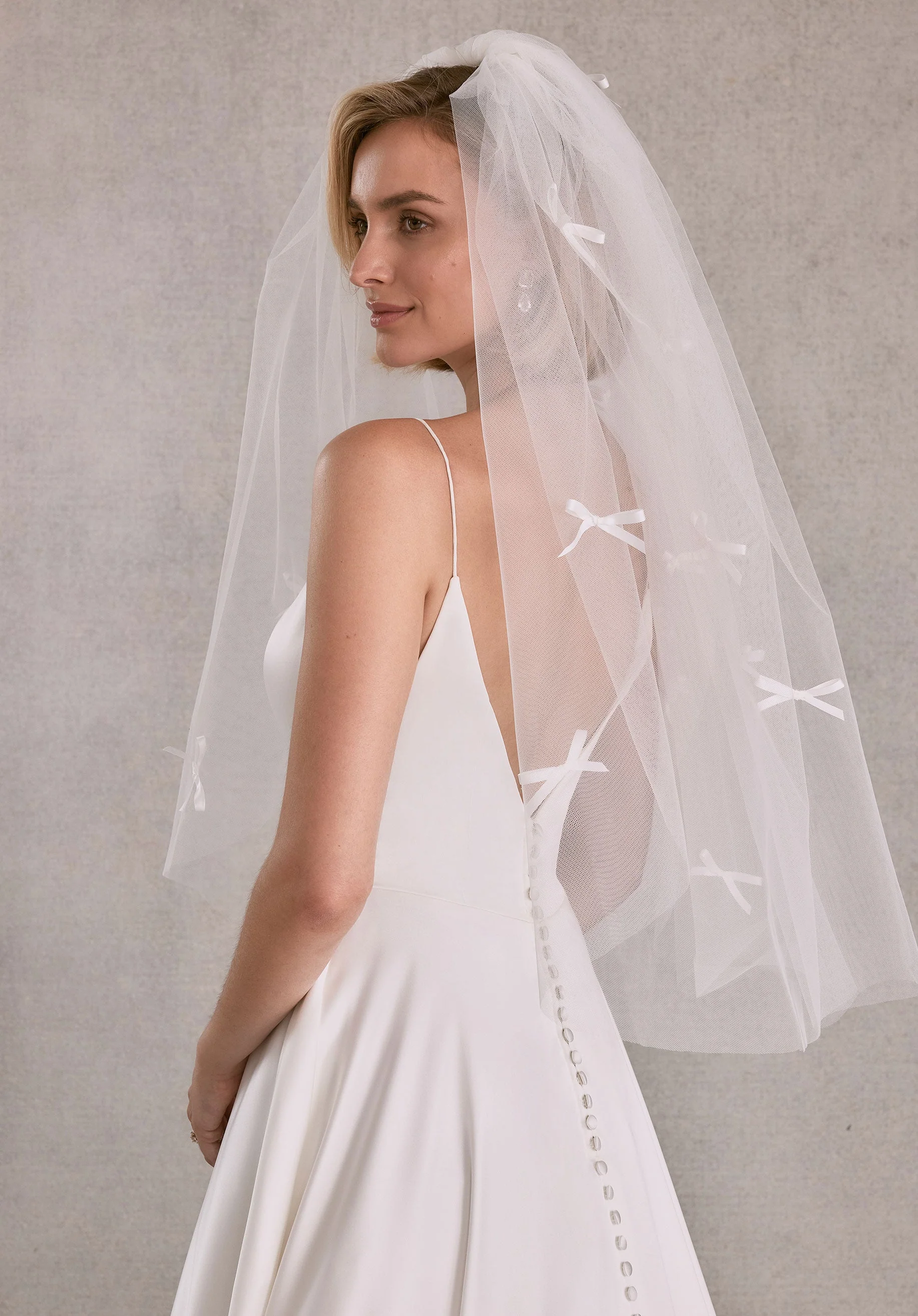 Elbow Length Tulle Veil with Scattered Satin Bows - Image 4