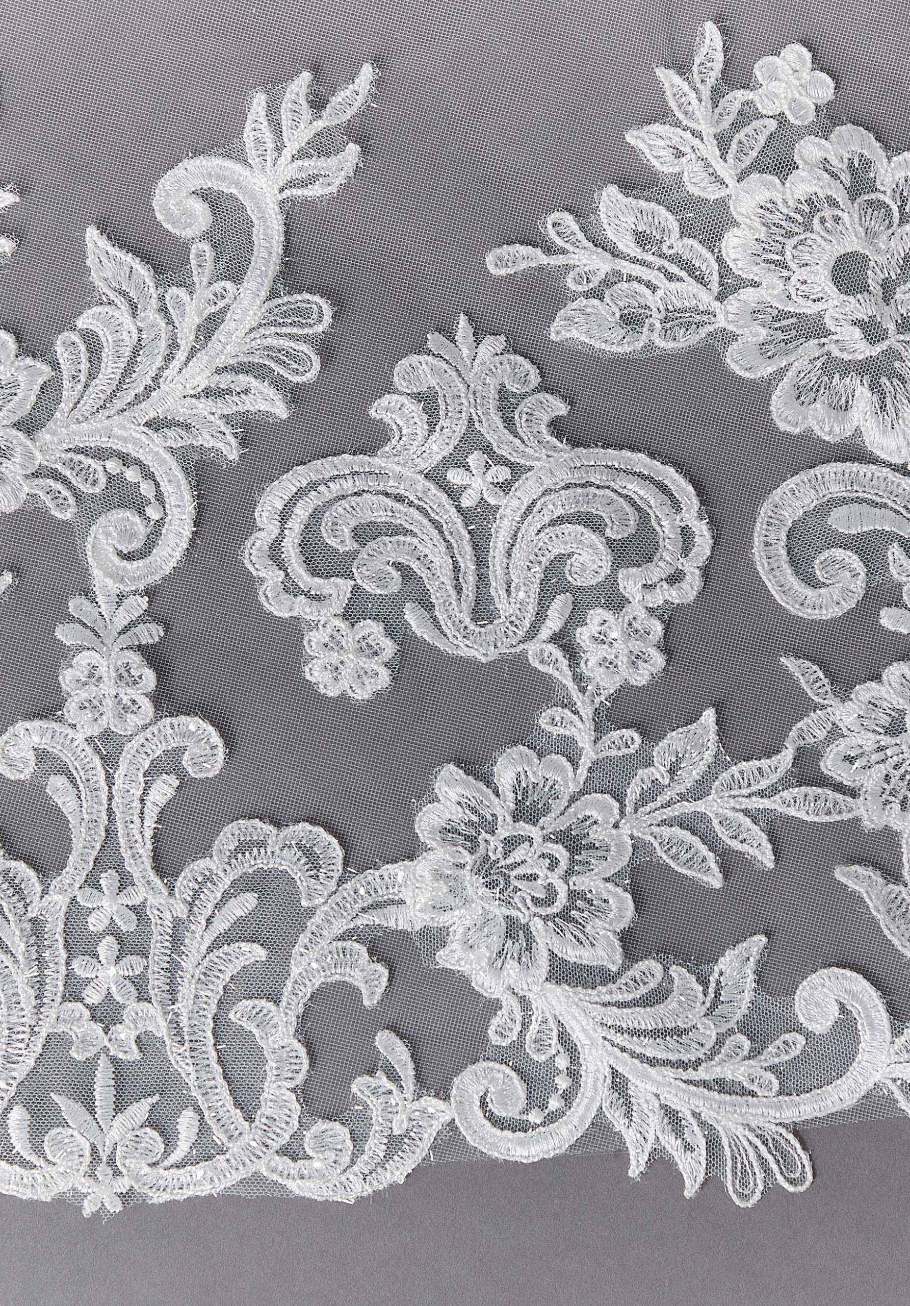 Cathedral Veil with Lace - Image 2