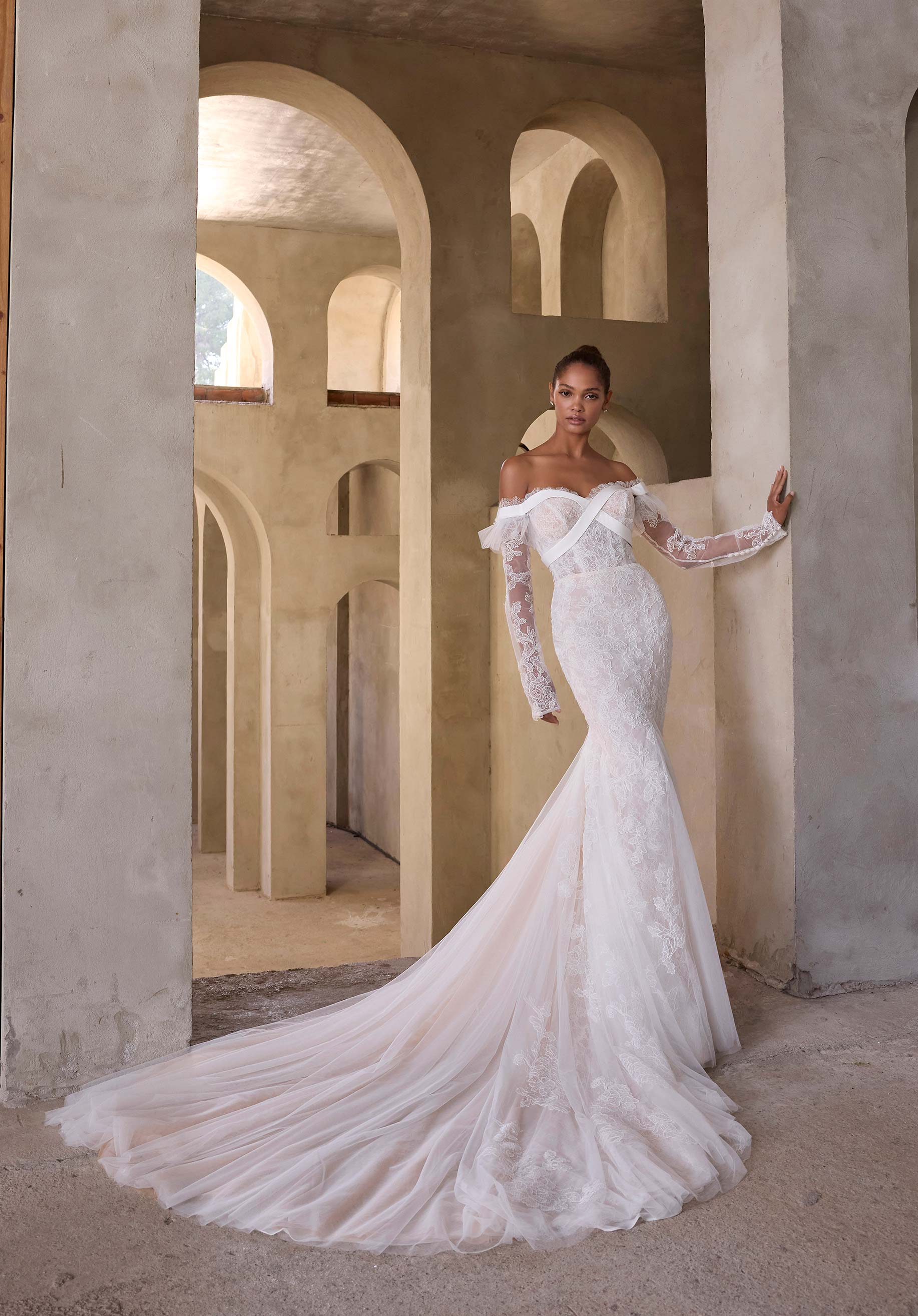 Chymera Wedding Dress - Image 3