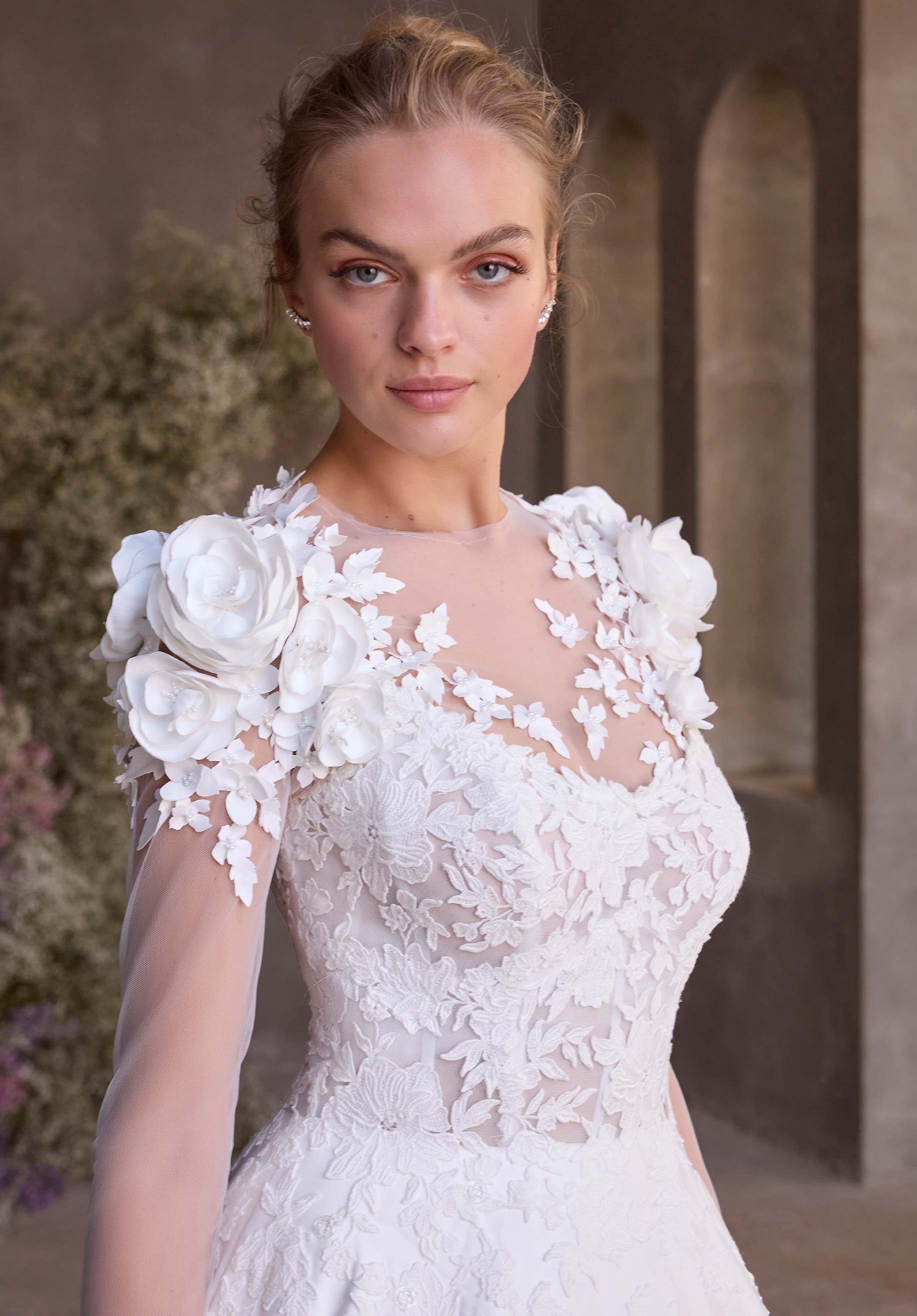 Clio Wedding Dress - Image 4
