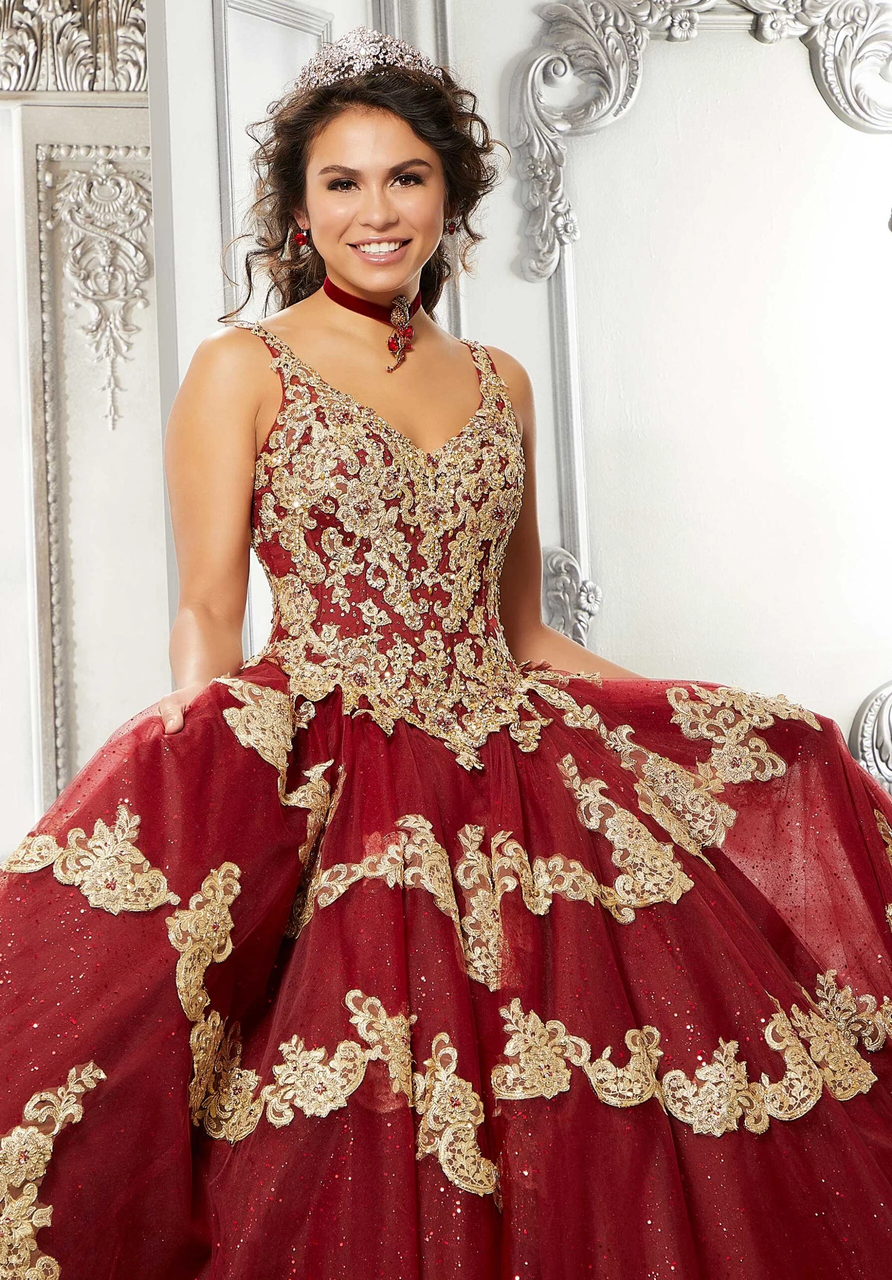 Contrasting Lace Applique Quinceañera Dress - Image 4