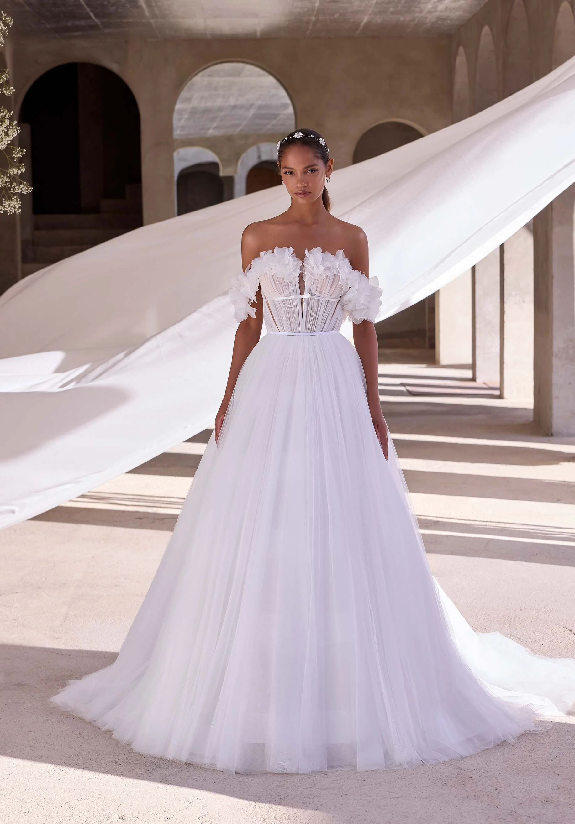 Daphne Wedding Dress