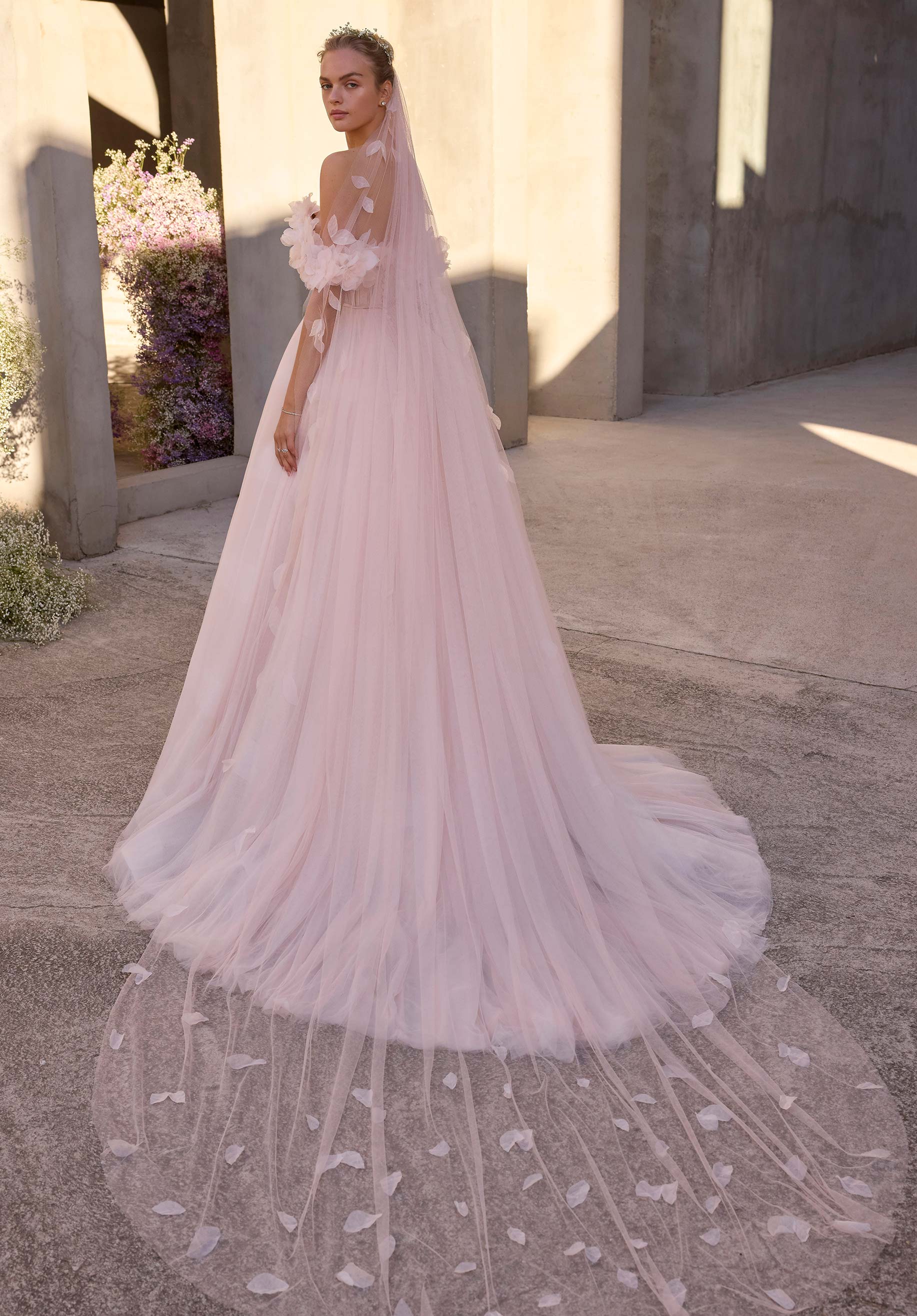 Daphne Wedding Dress - Image 9