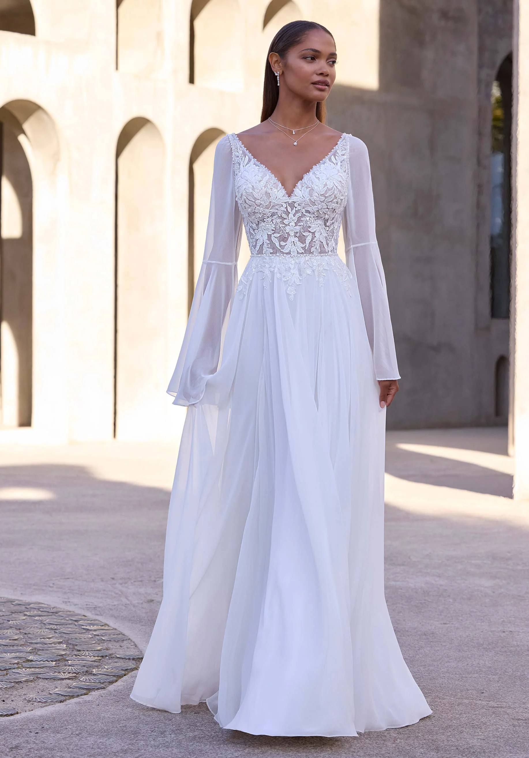 Dria Wedding Dress - Image 3