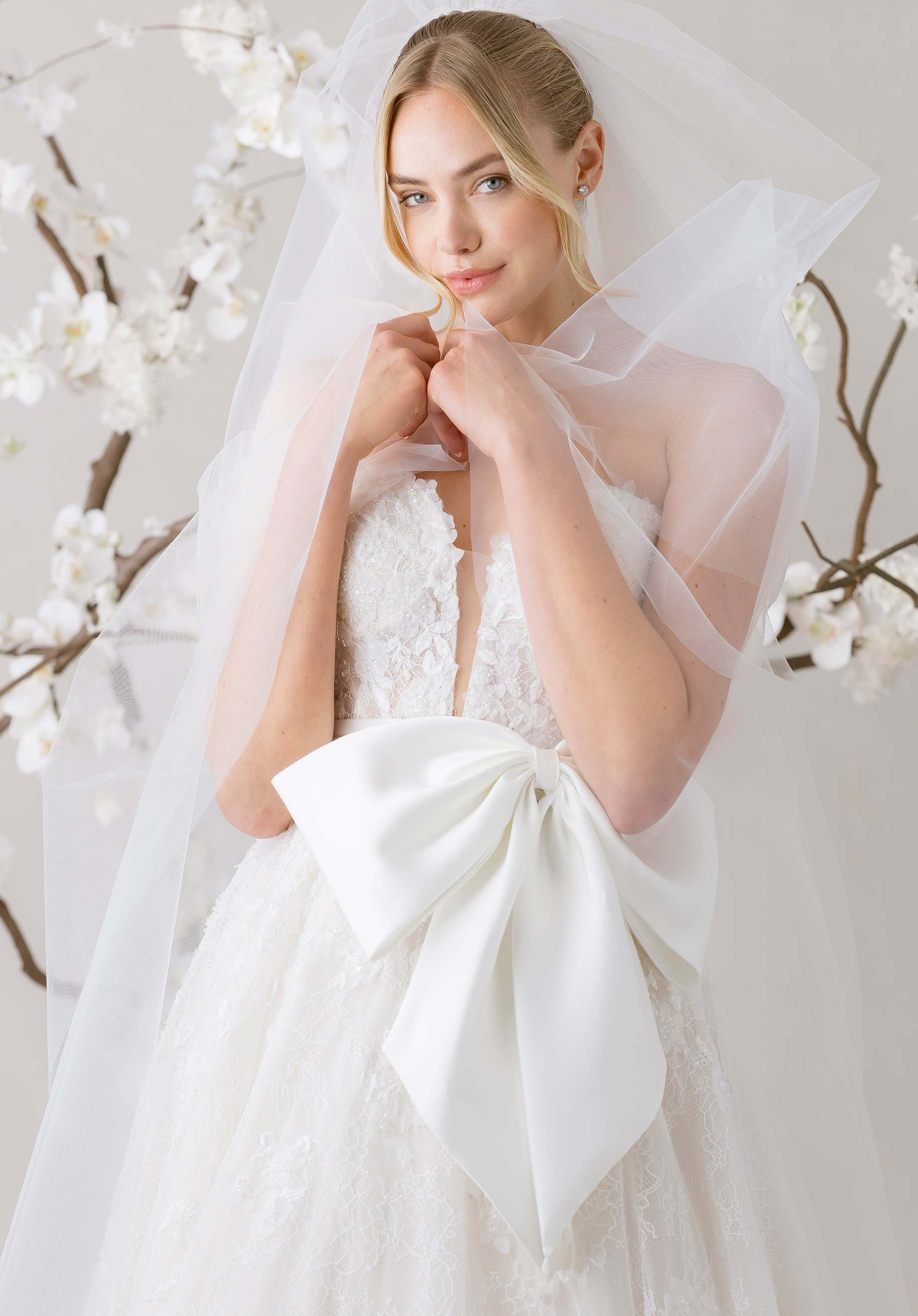 Elara Wedding Dress - Image 2