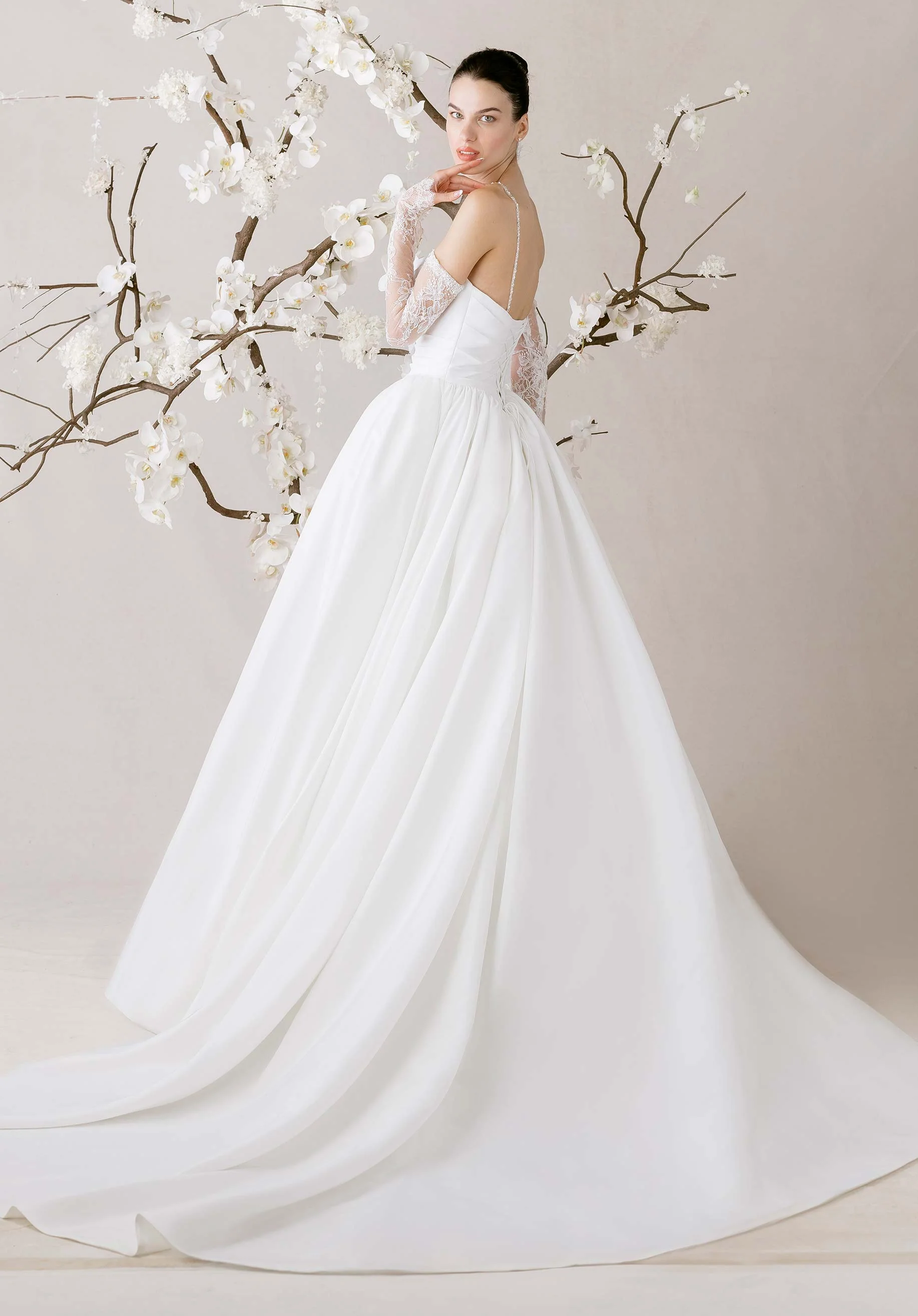 Élevé Wedding Dress - Image 5