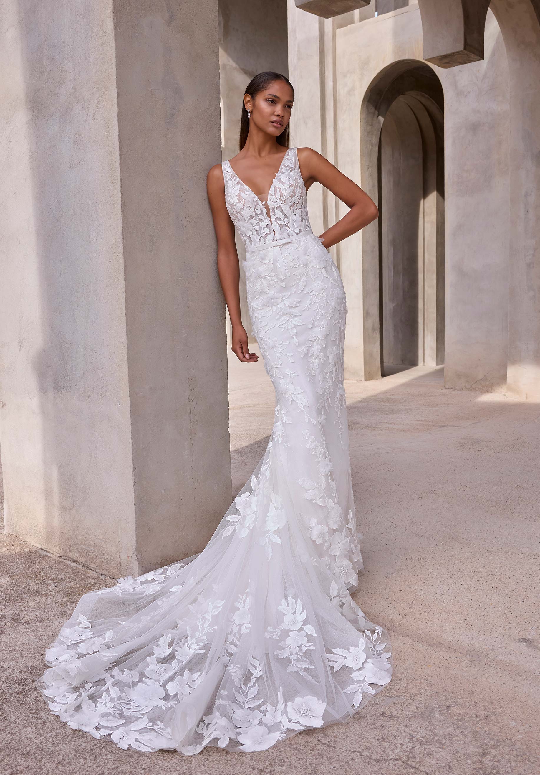 Fiora Wedding Dress - Image 4