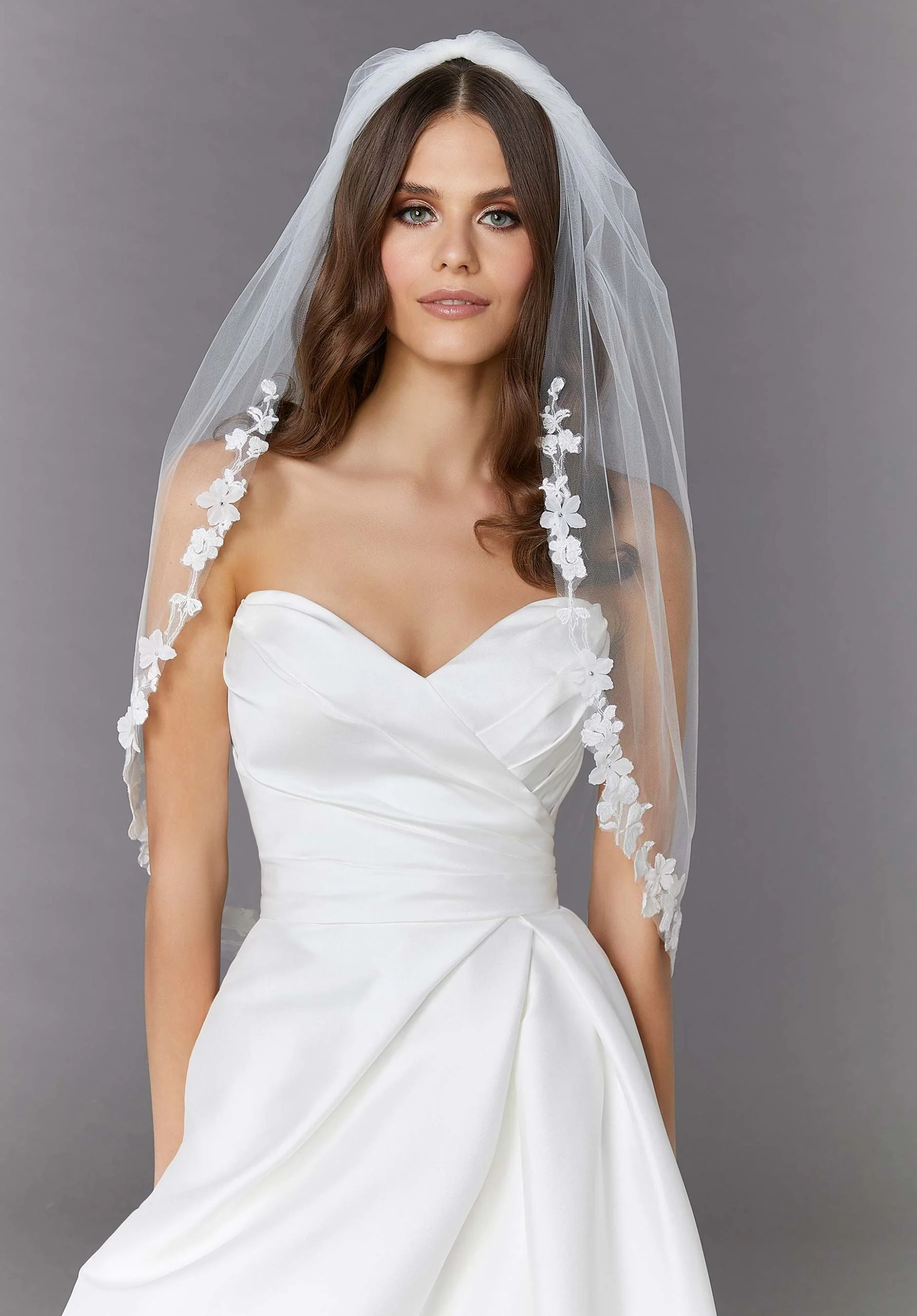 Floral Lace Fingertip Veil