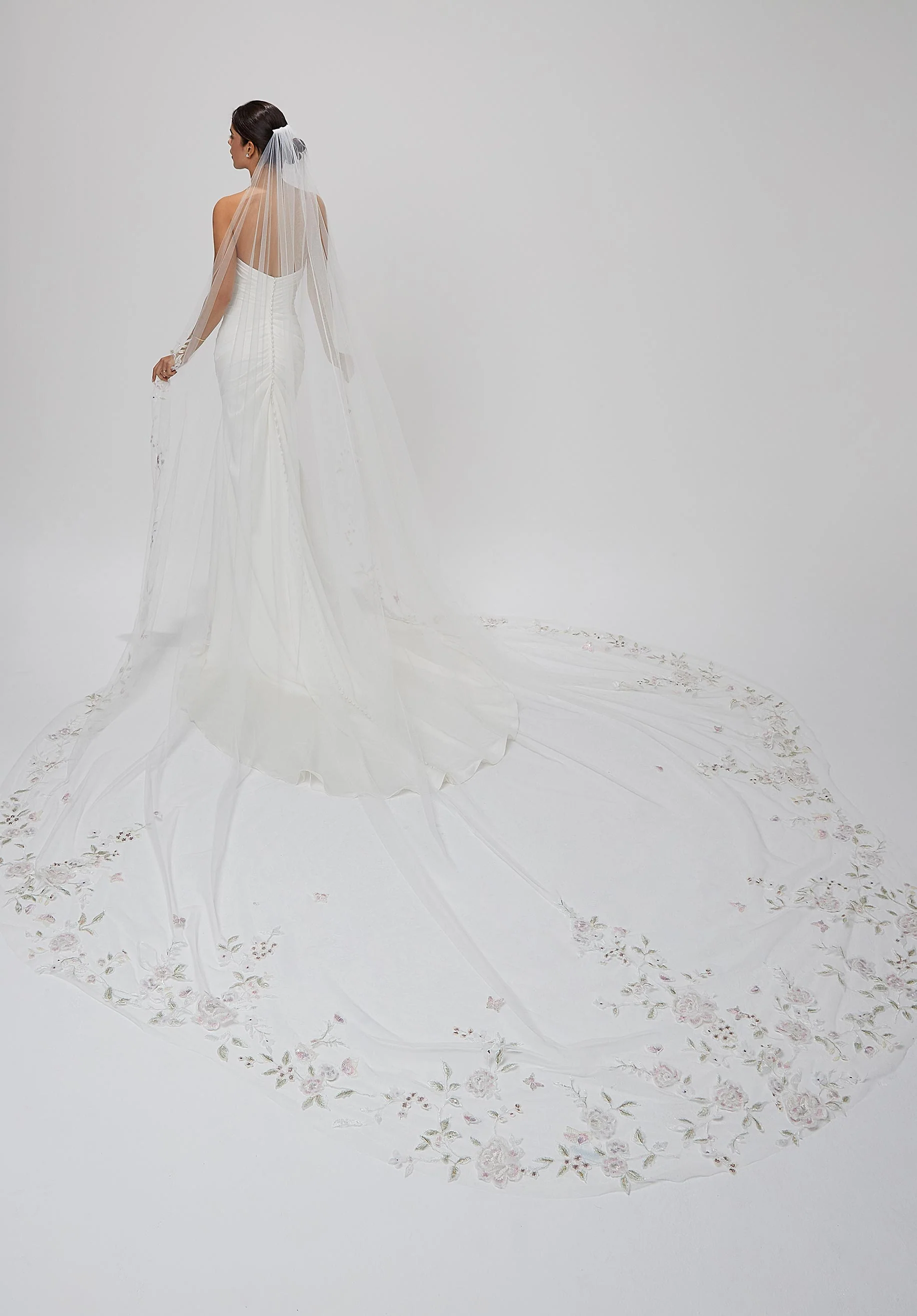 Frosted Embroidered Lace Veil