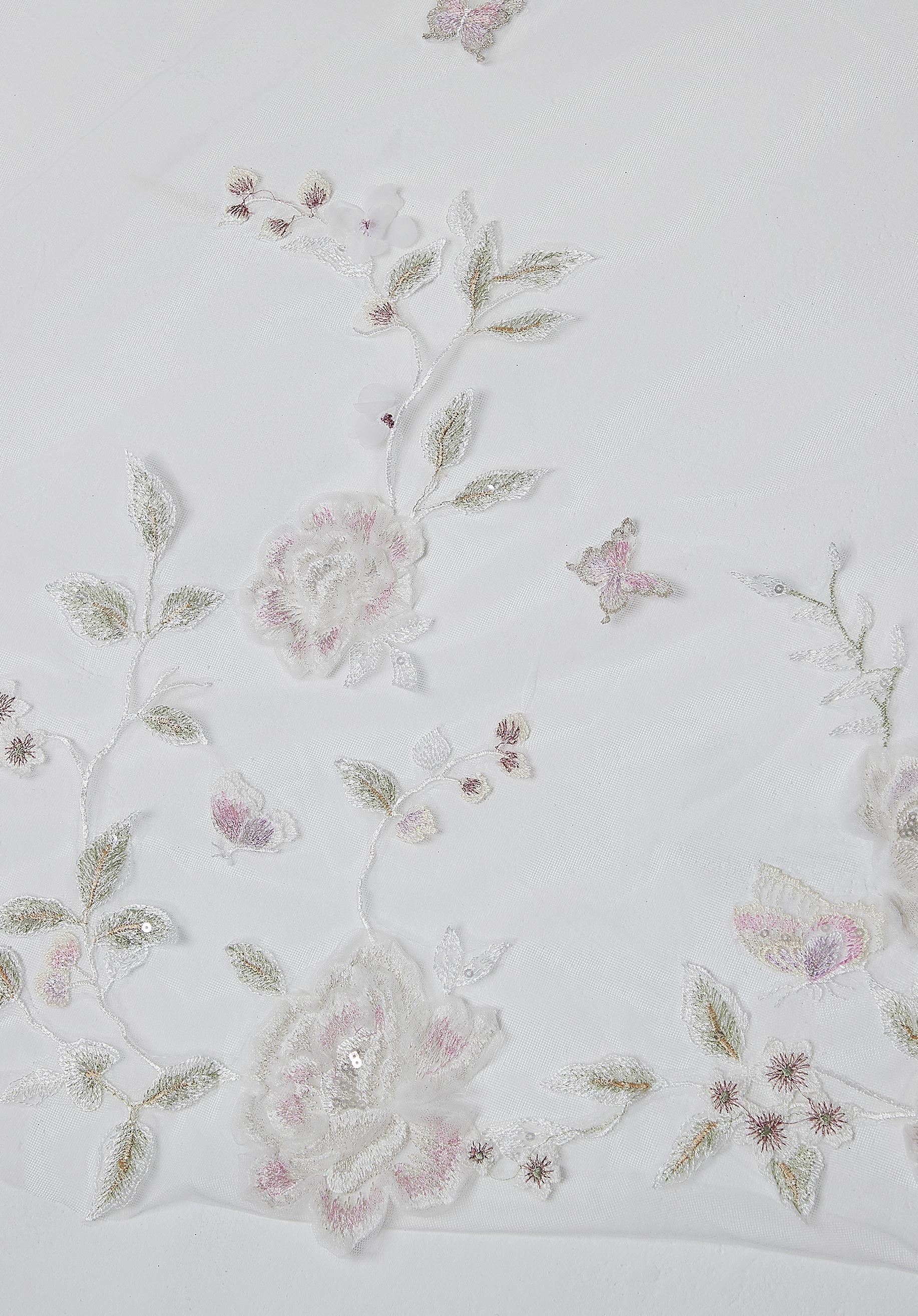 Frosted Embroidered Lace Veil - Image 2