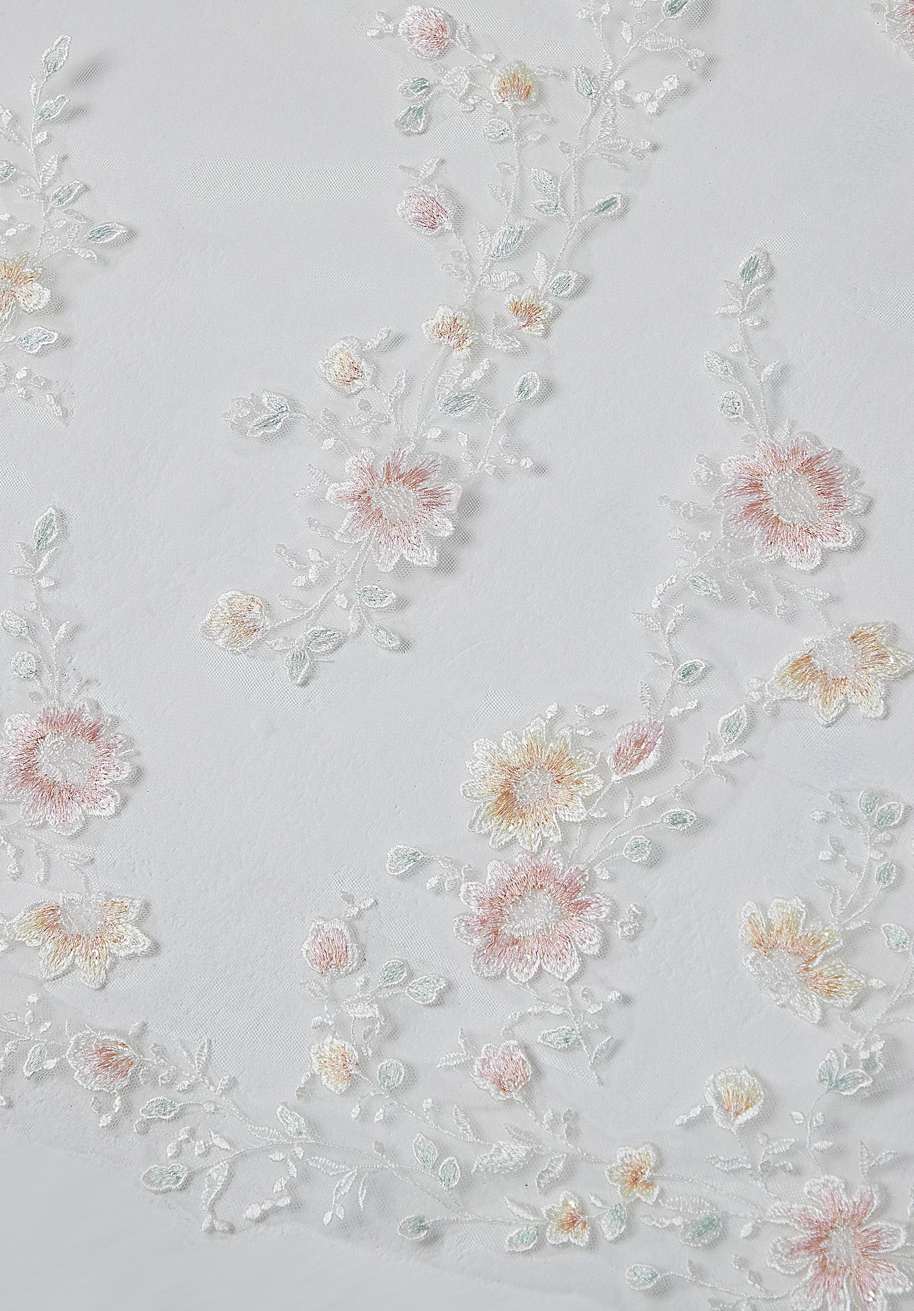 Frosted Floral Embroidered Veil - Image 2