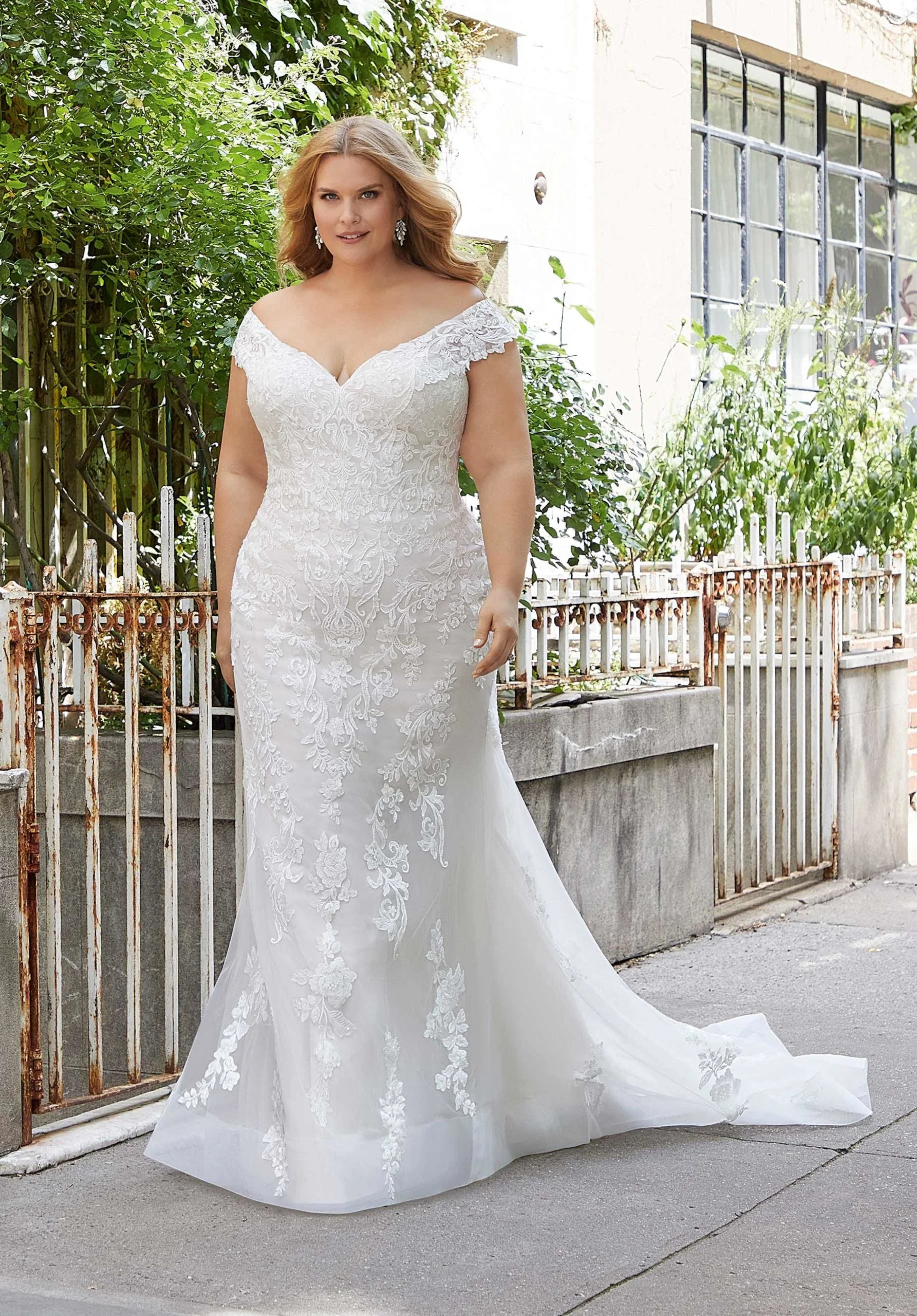 Heidi Wedding Dress - Image 3