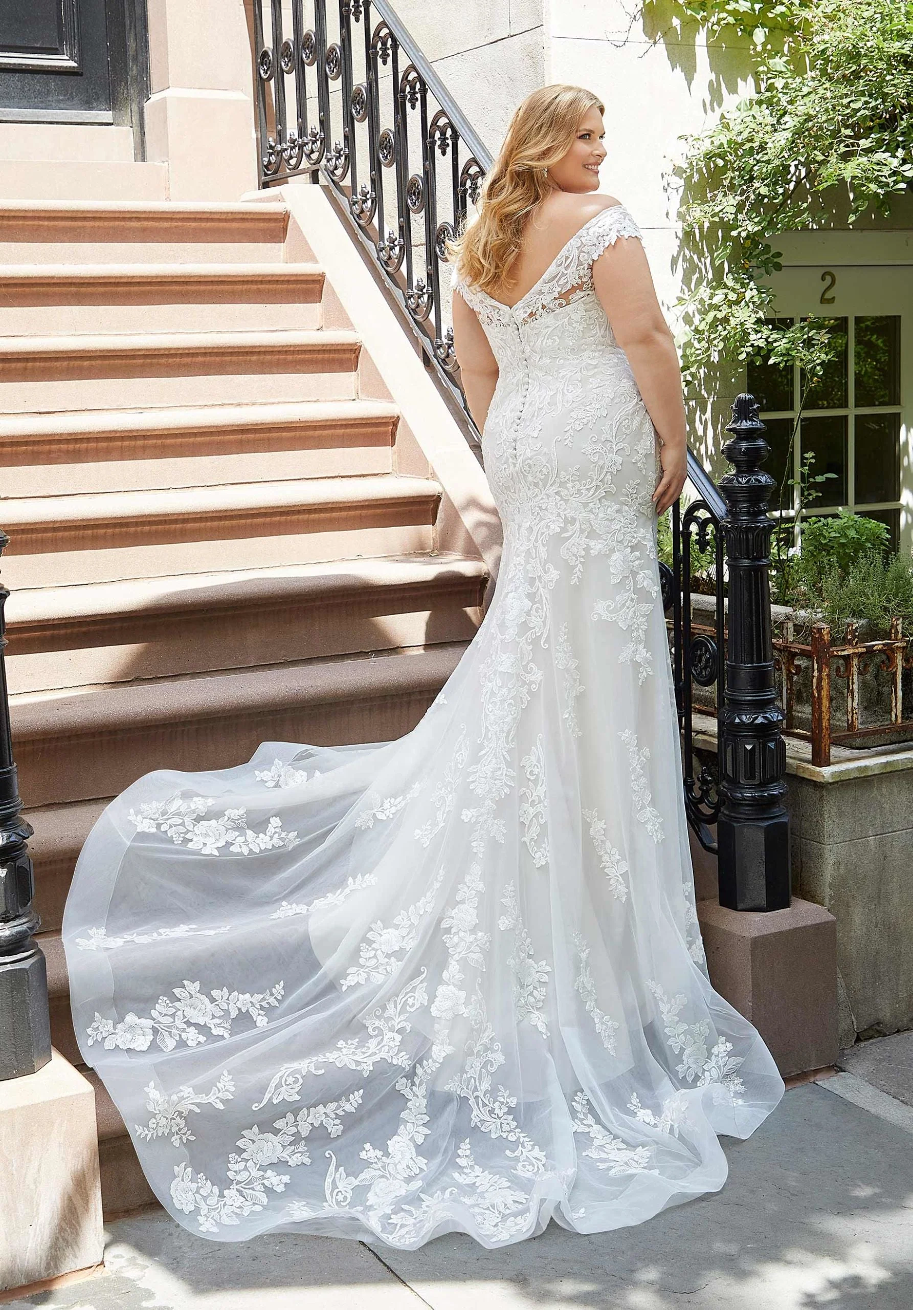 Heidi Wedding Dress - Image 4