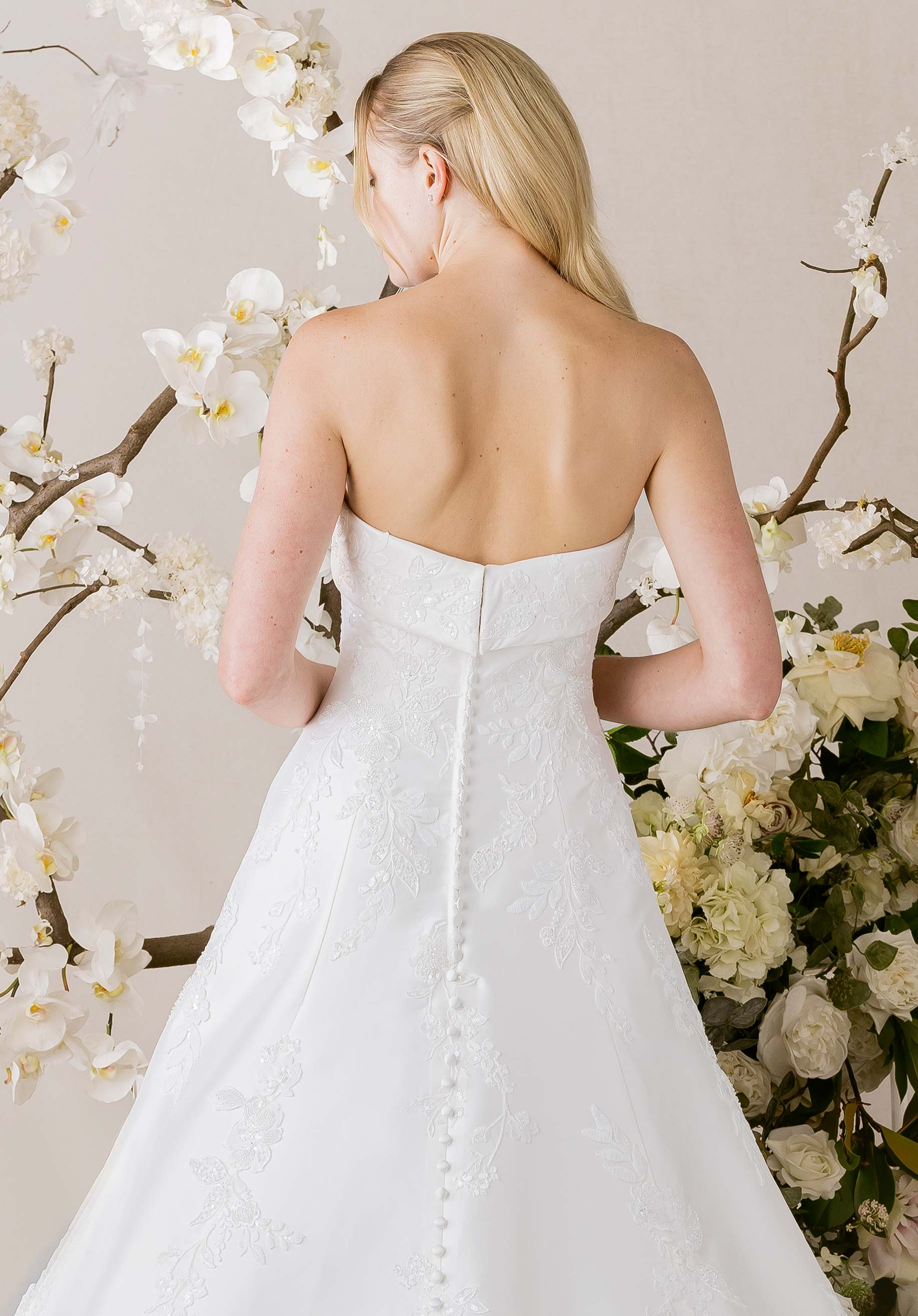 Isadora Wedding Dress - Image 4