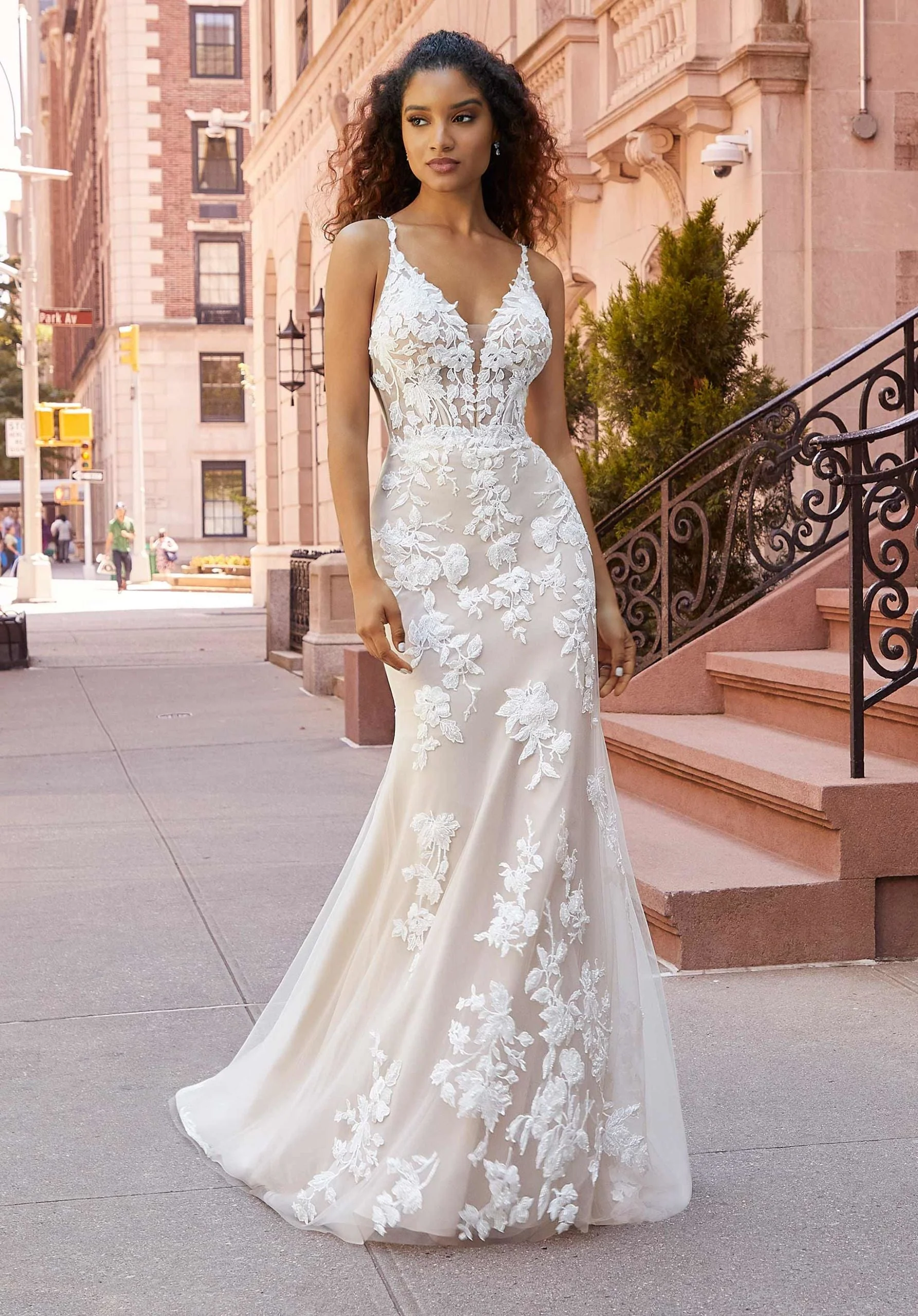 Jill Wedding Dress - Image 4