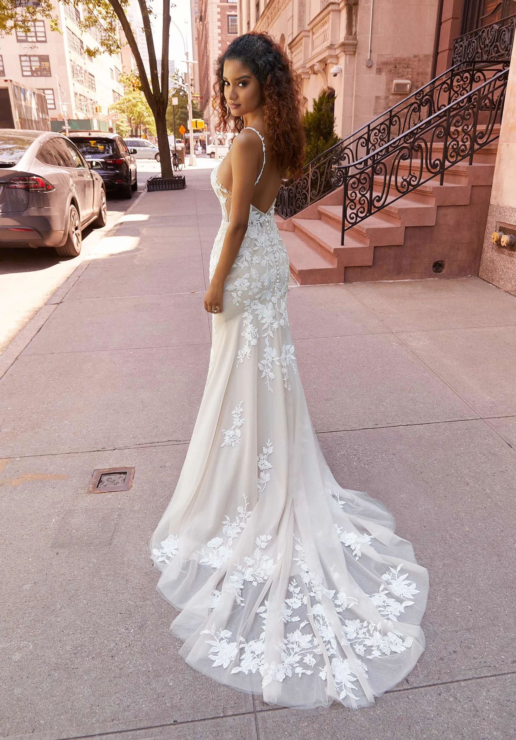 Jill Wedding Dress - Image 6