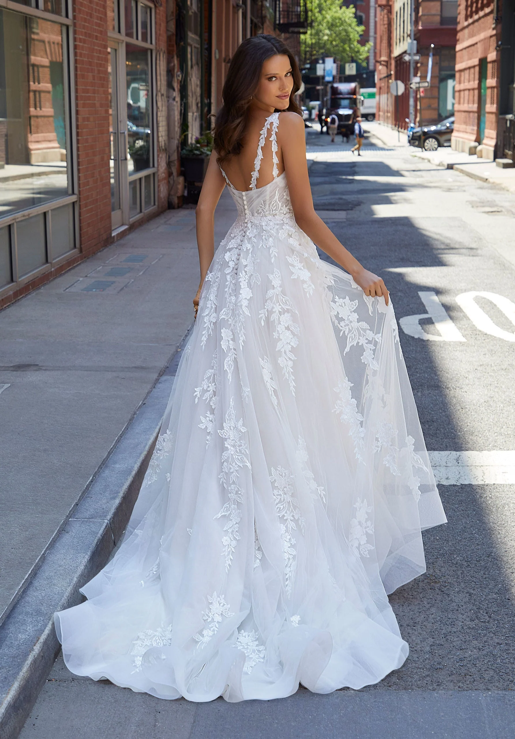 Jocasta Wedding Dress - Image 4
