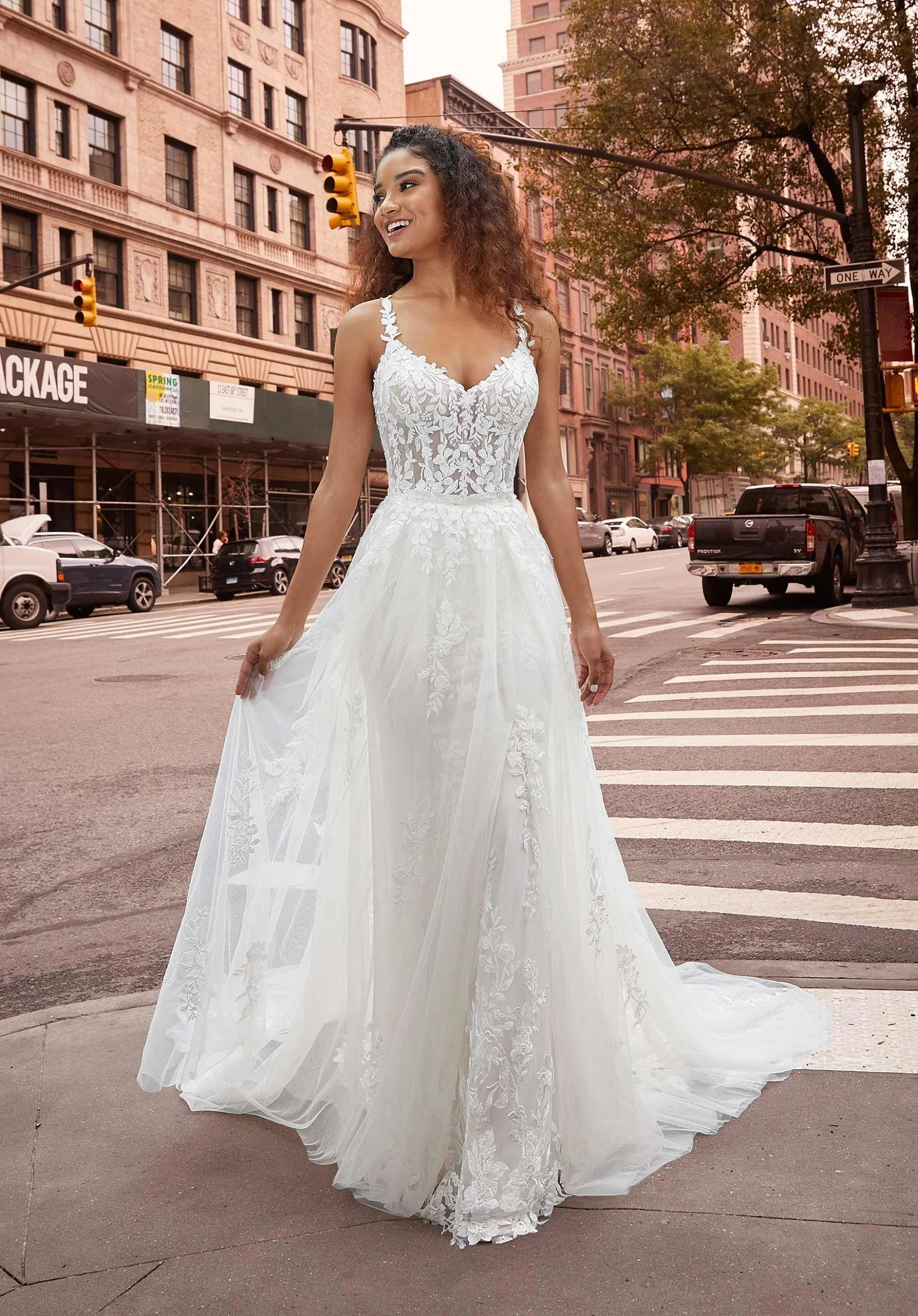 Joy Wedding Dress - Image 5