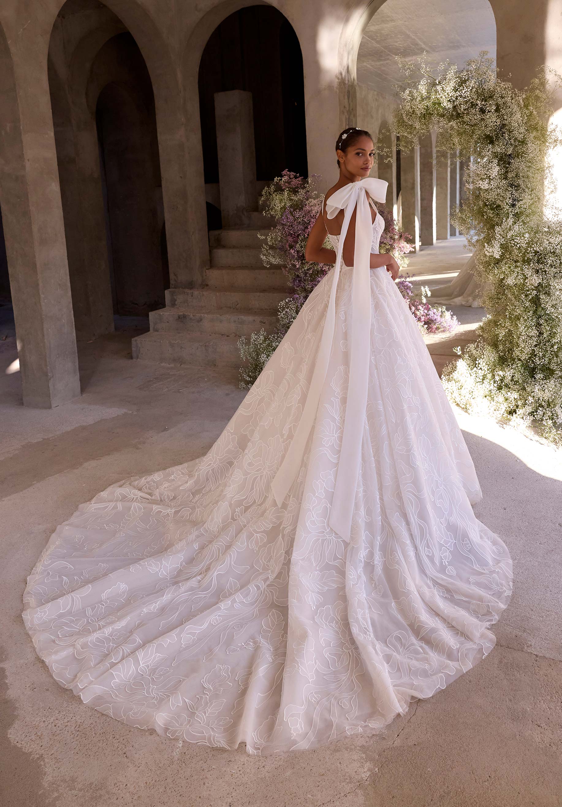Leda Wedding Dress - Image 4
