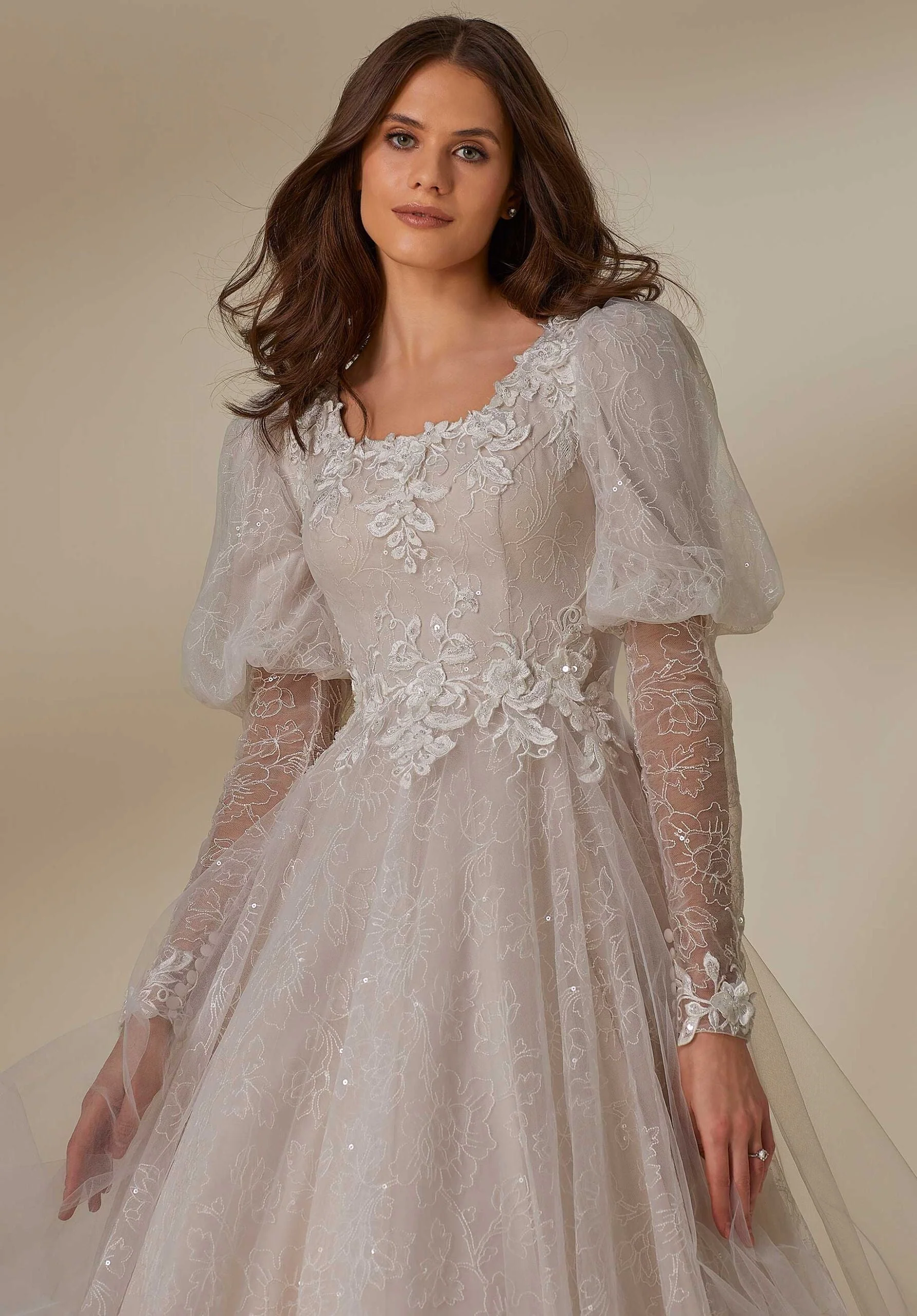 Lillian Wedding Dress - Image 2