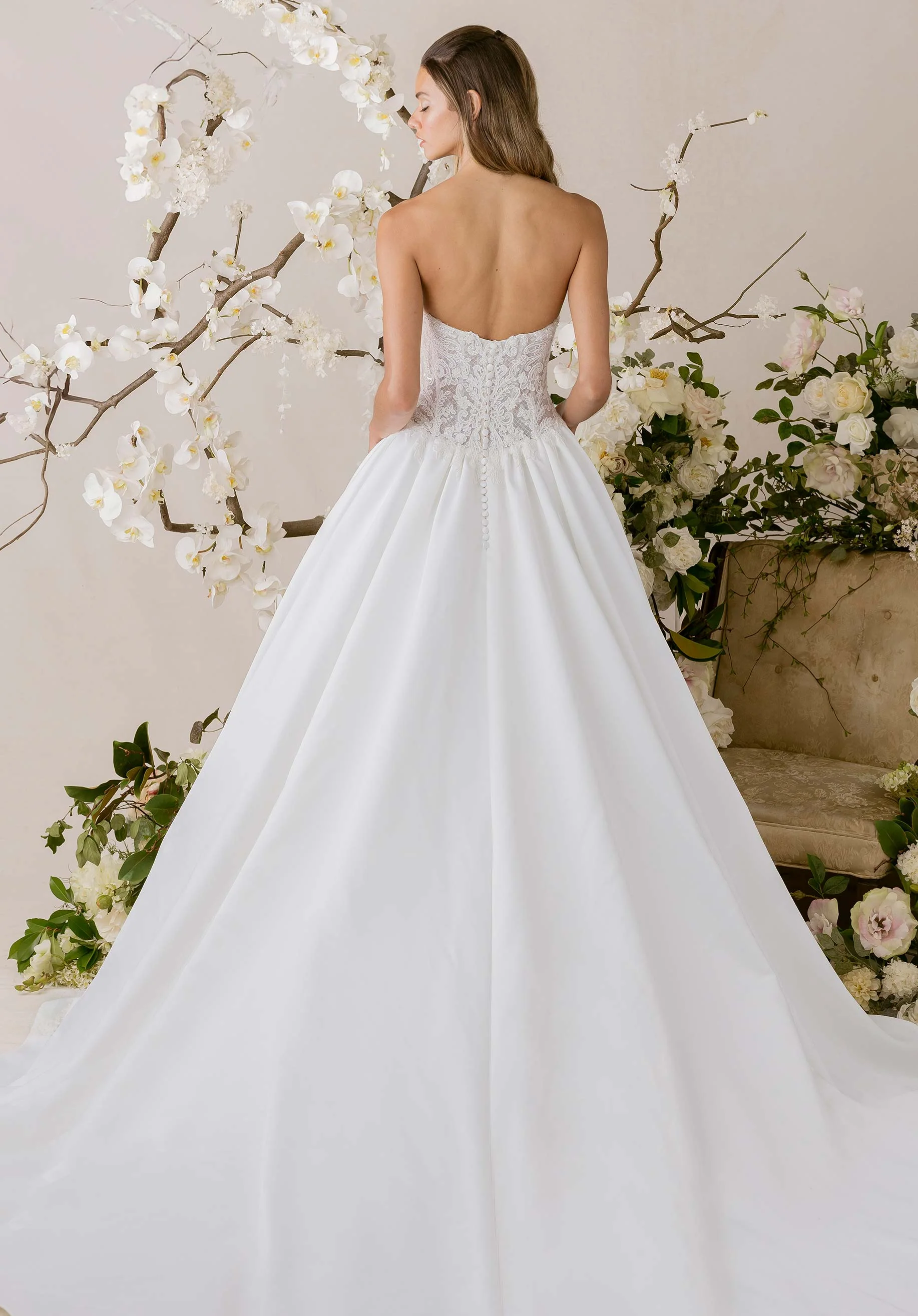 Lise Wedding Dress - Image 6