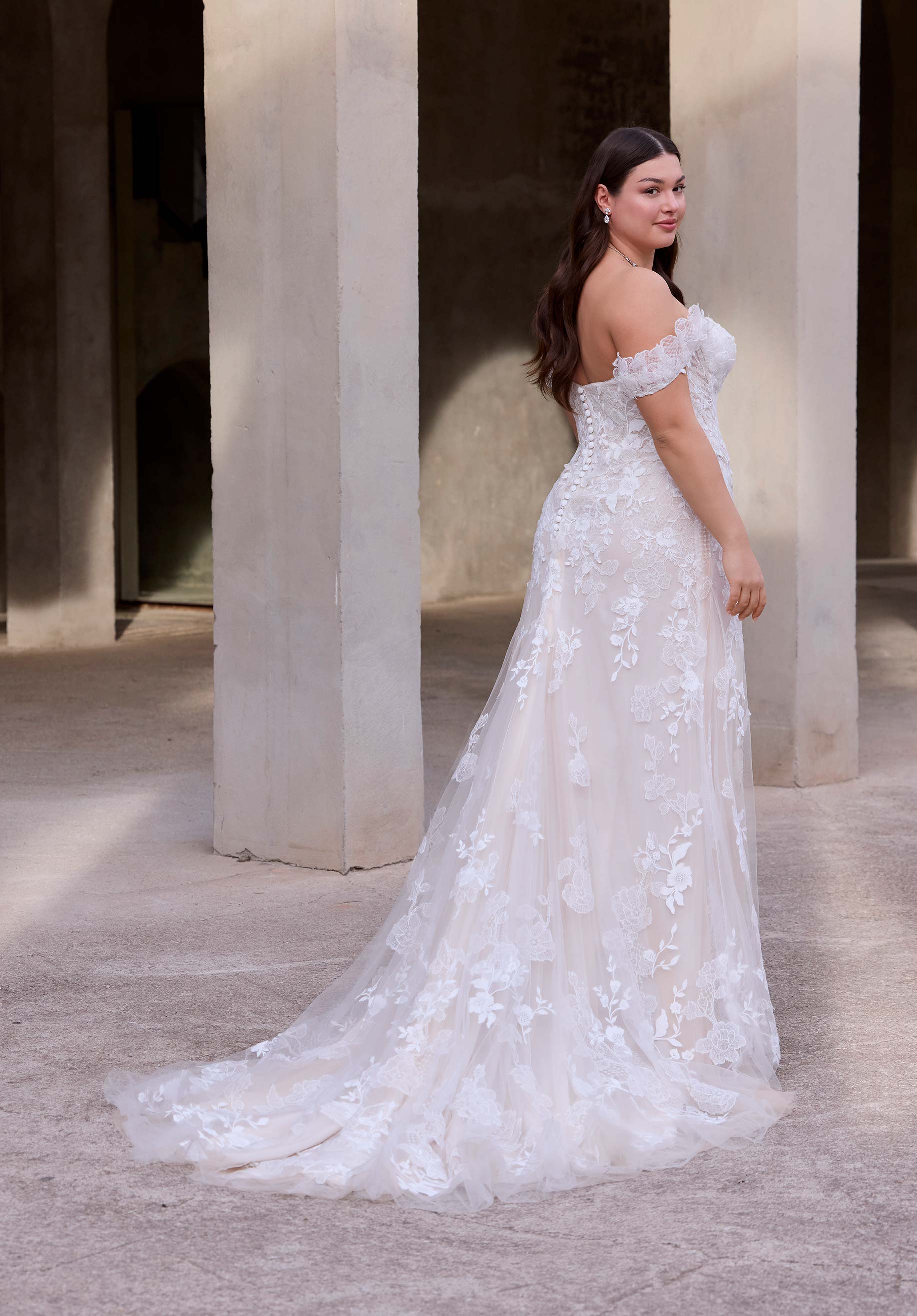 Livia Wedding Dress - Image 6
