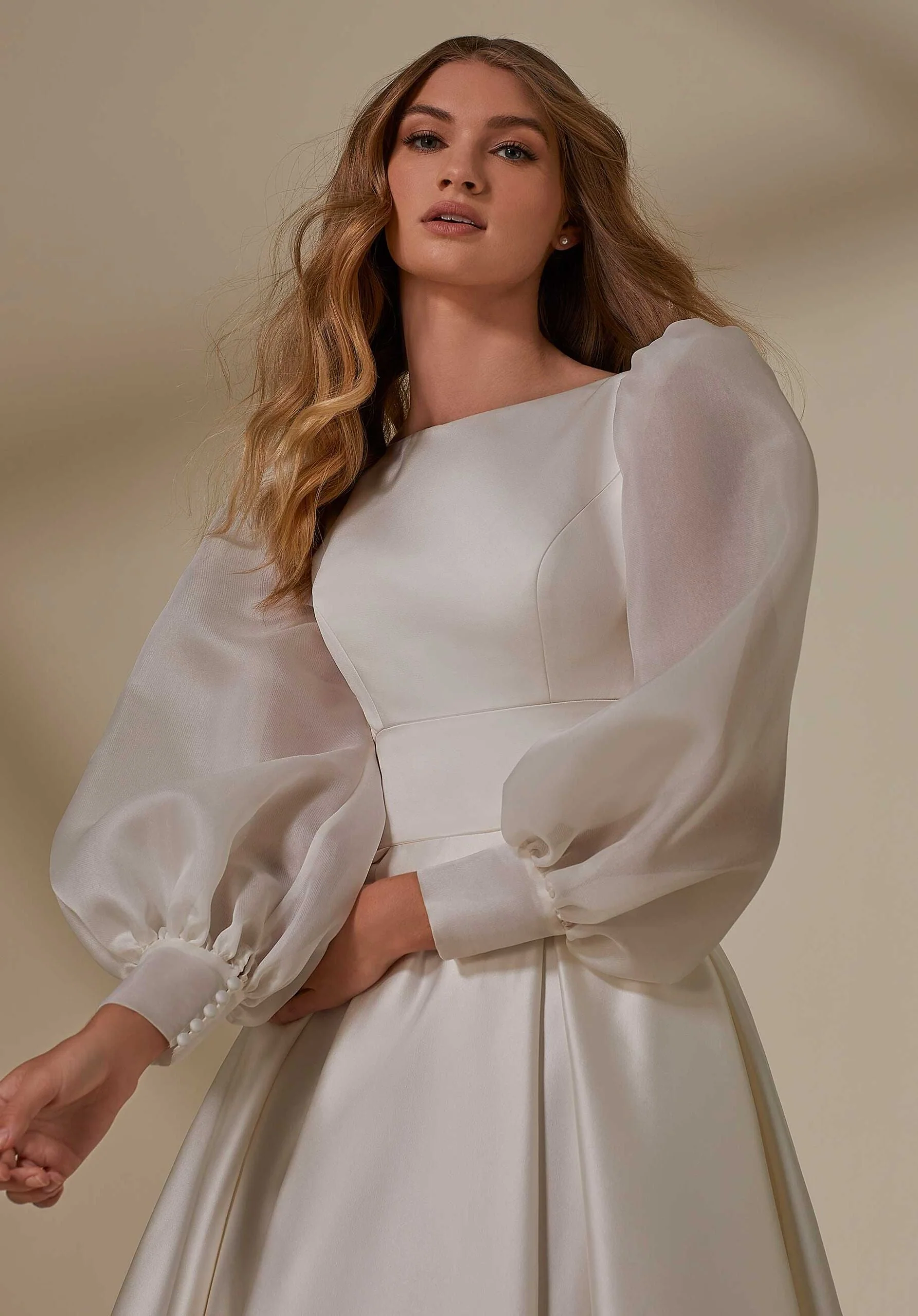 Lucy Wedding Dress - Image 3