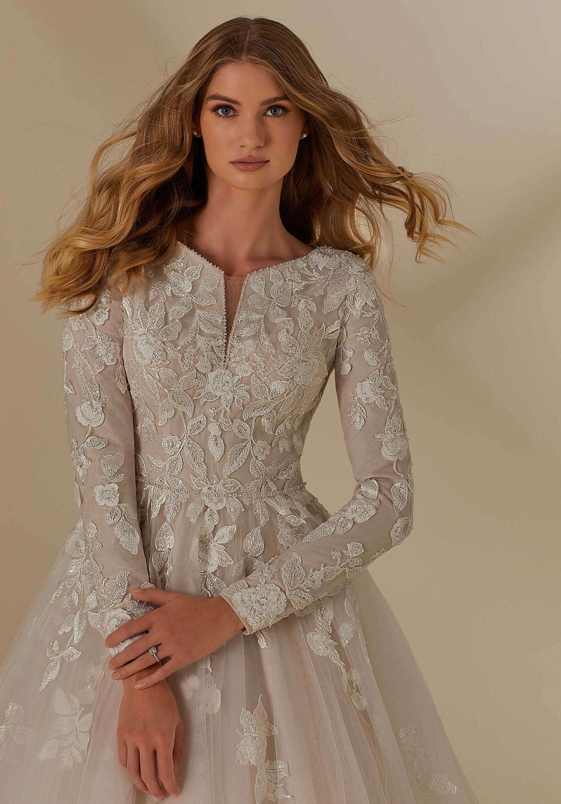 Luisa Wedding Dress - Image 2